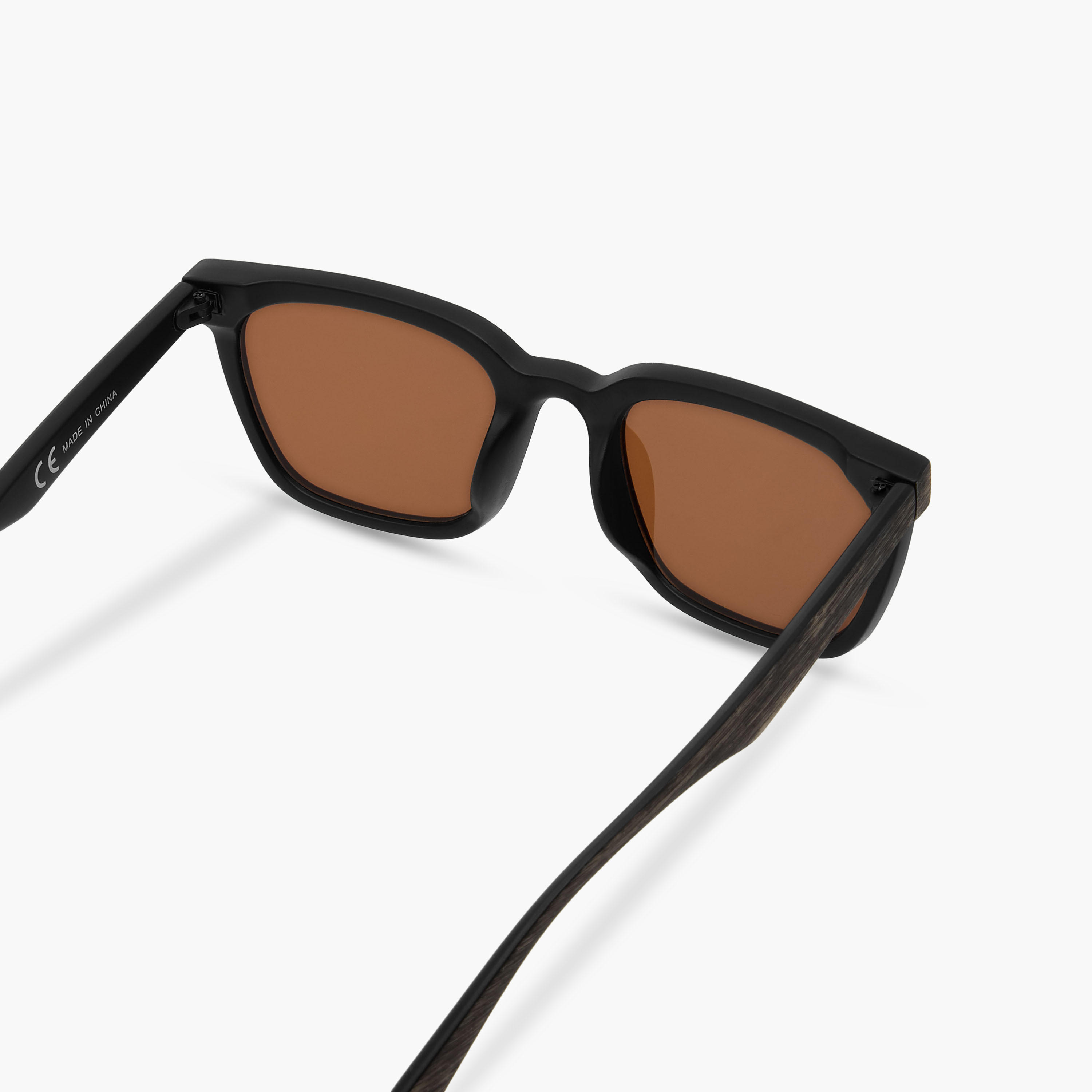 نظارة شمسية بإطار كامل وعدسات ملونة-men-sunglasses-image-6