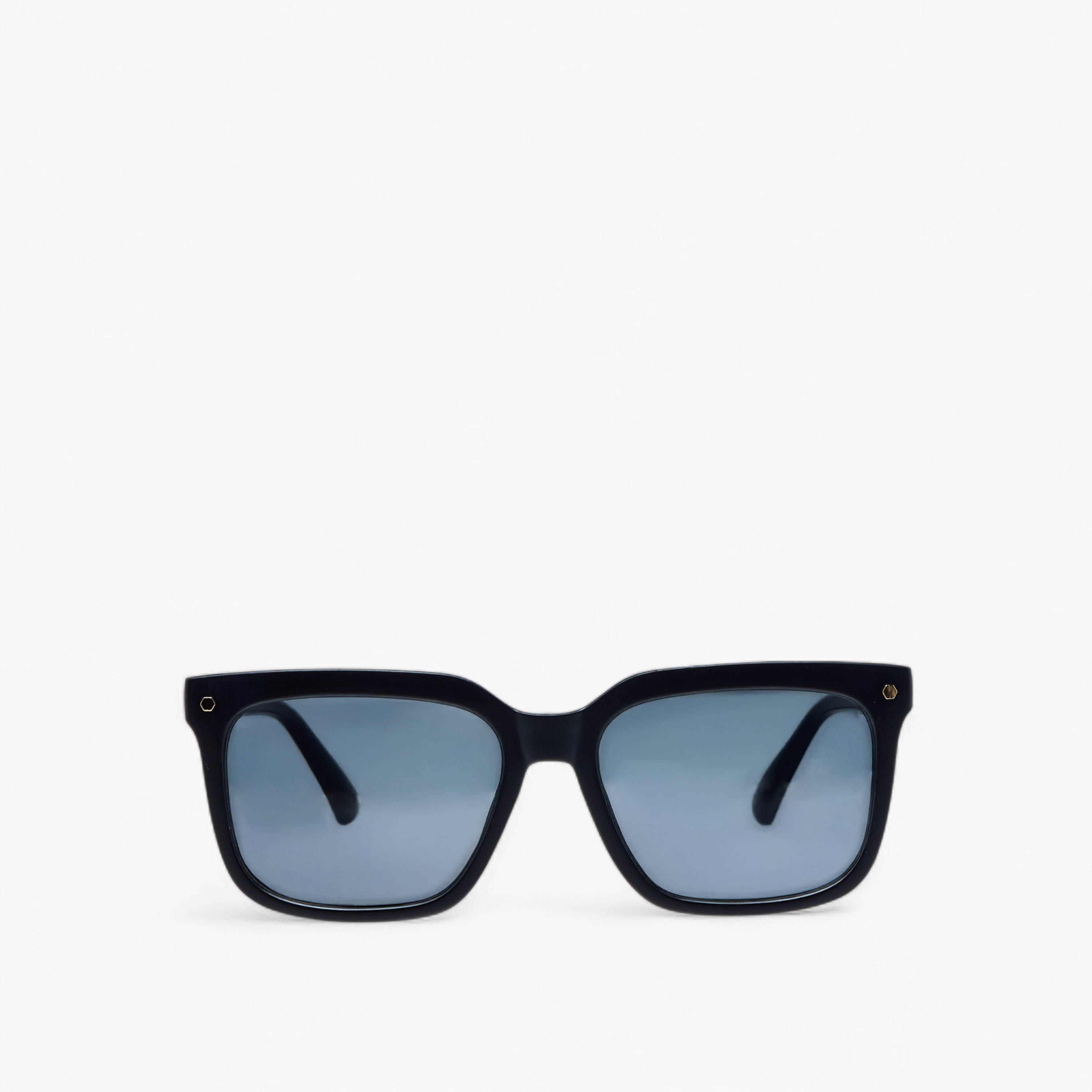 نظارة شمسية بإطار كامل وعدسات ملونة-men-sunglasses-image-1