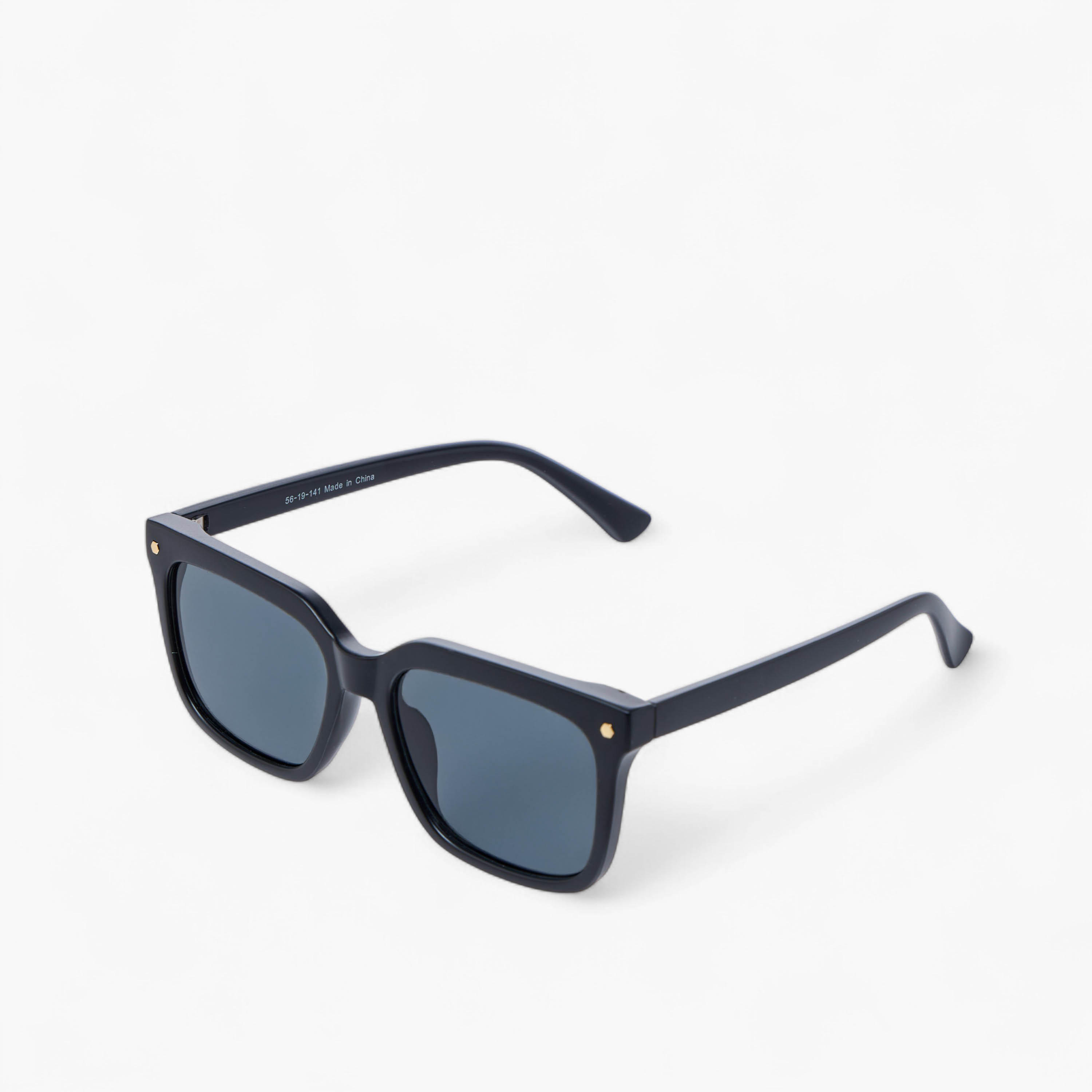 نظارة شمسية بإطار كامل وعدسات ملونة-men-sunglasses-image-3