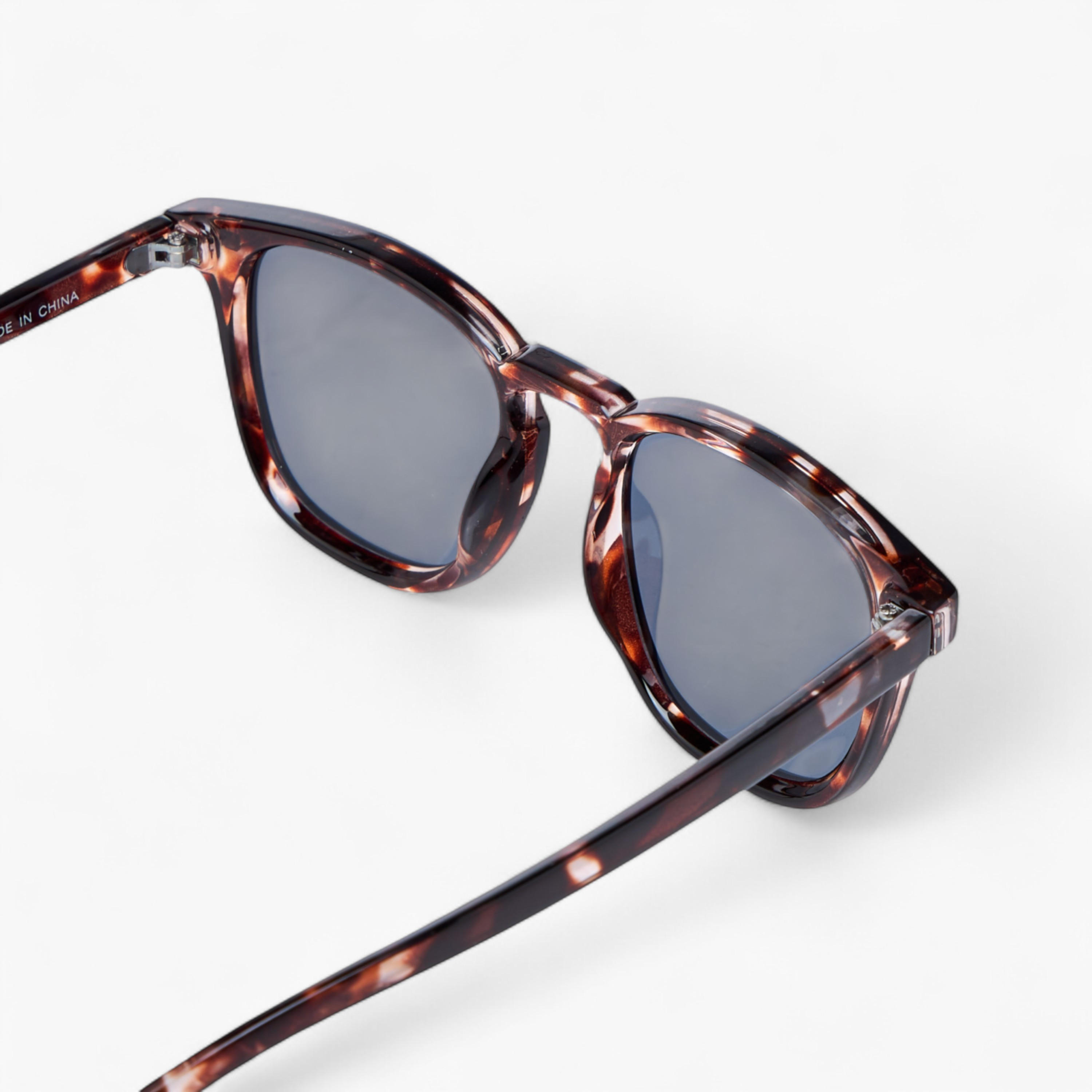 نظارة شمسية بإطار كامل وعدسات ملونة-men-sunglasses-image-6