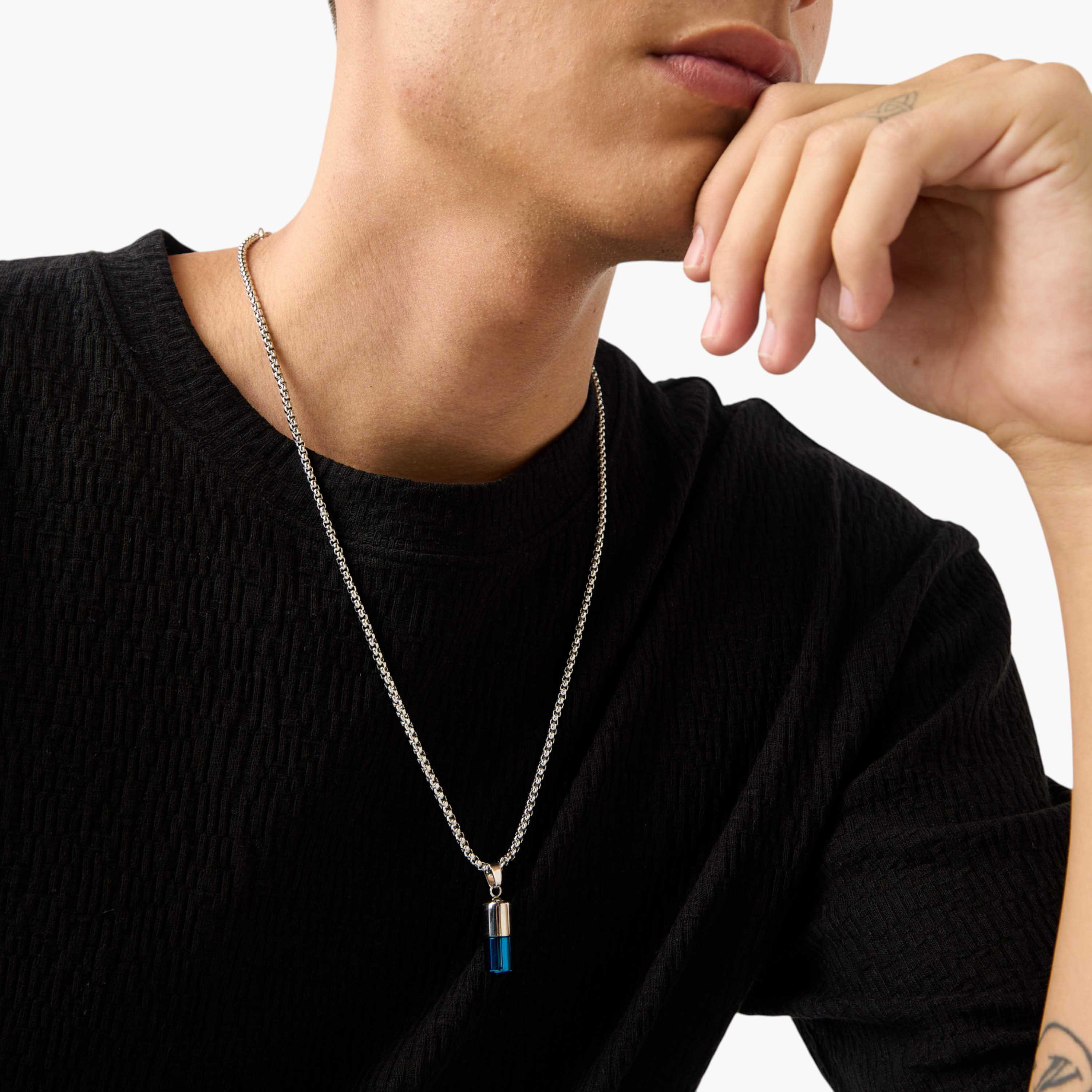 عقد بدلاية كبسولة ومشبك إغلاق-men-watchesandjewellery-necklacesandpendants-image-2