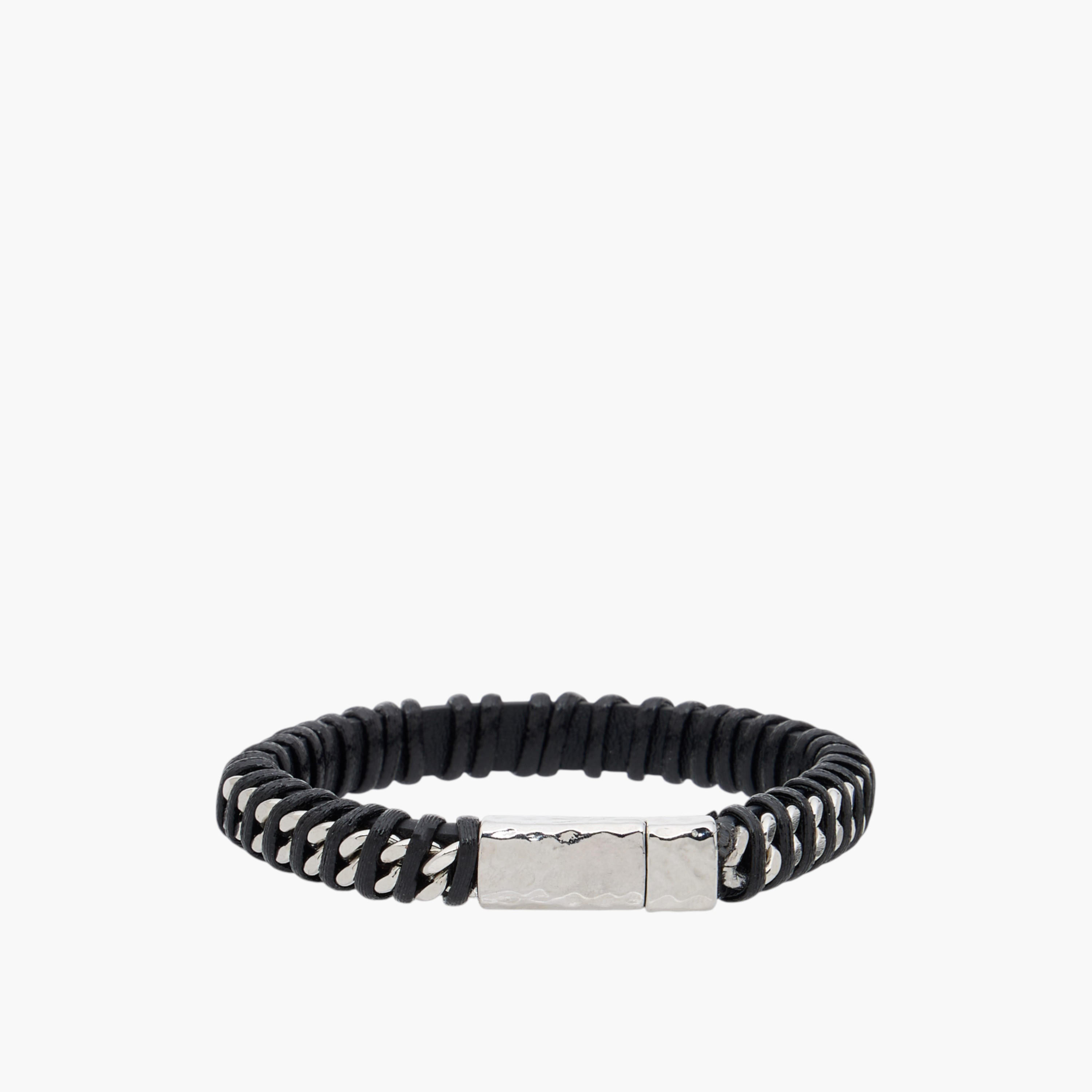 سوار جلد بارز الملمس بقفل مغناطيسي-men-watchesandjewellery-bracelets-image-1