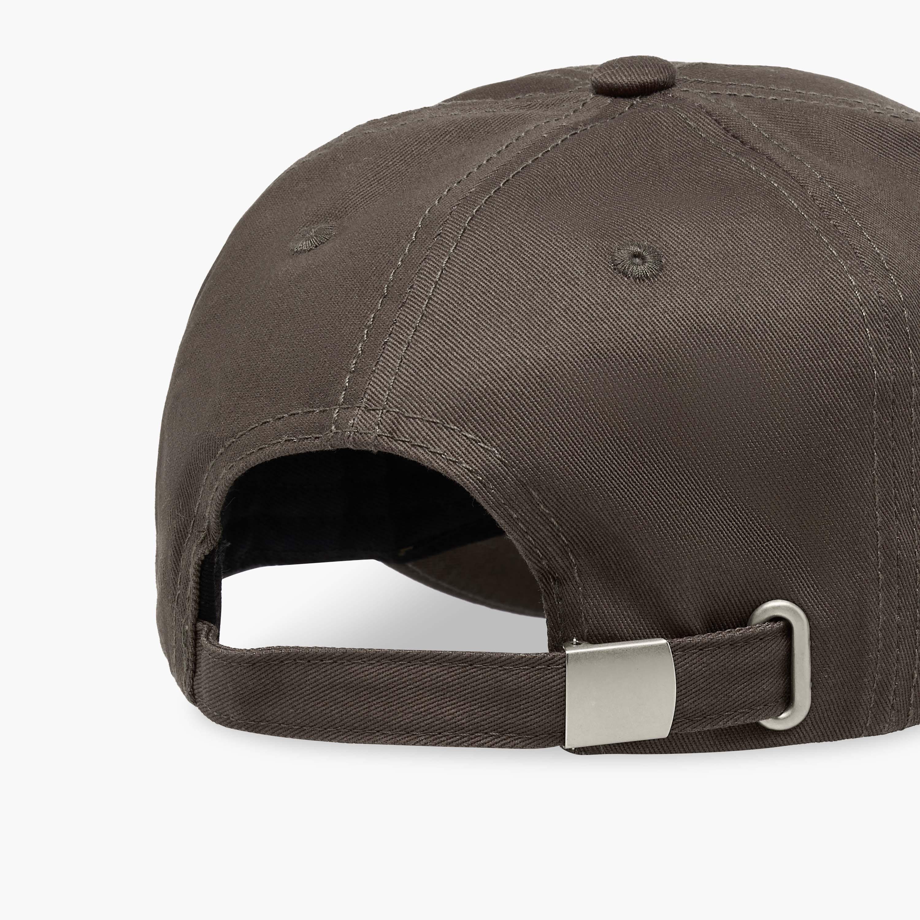 كاب بحزام إغلاق بإبزيم وطبعات للرجال-men-caps-image-6