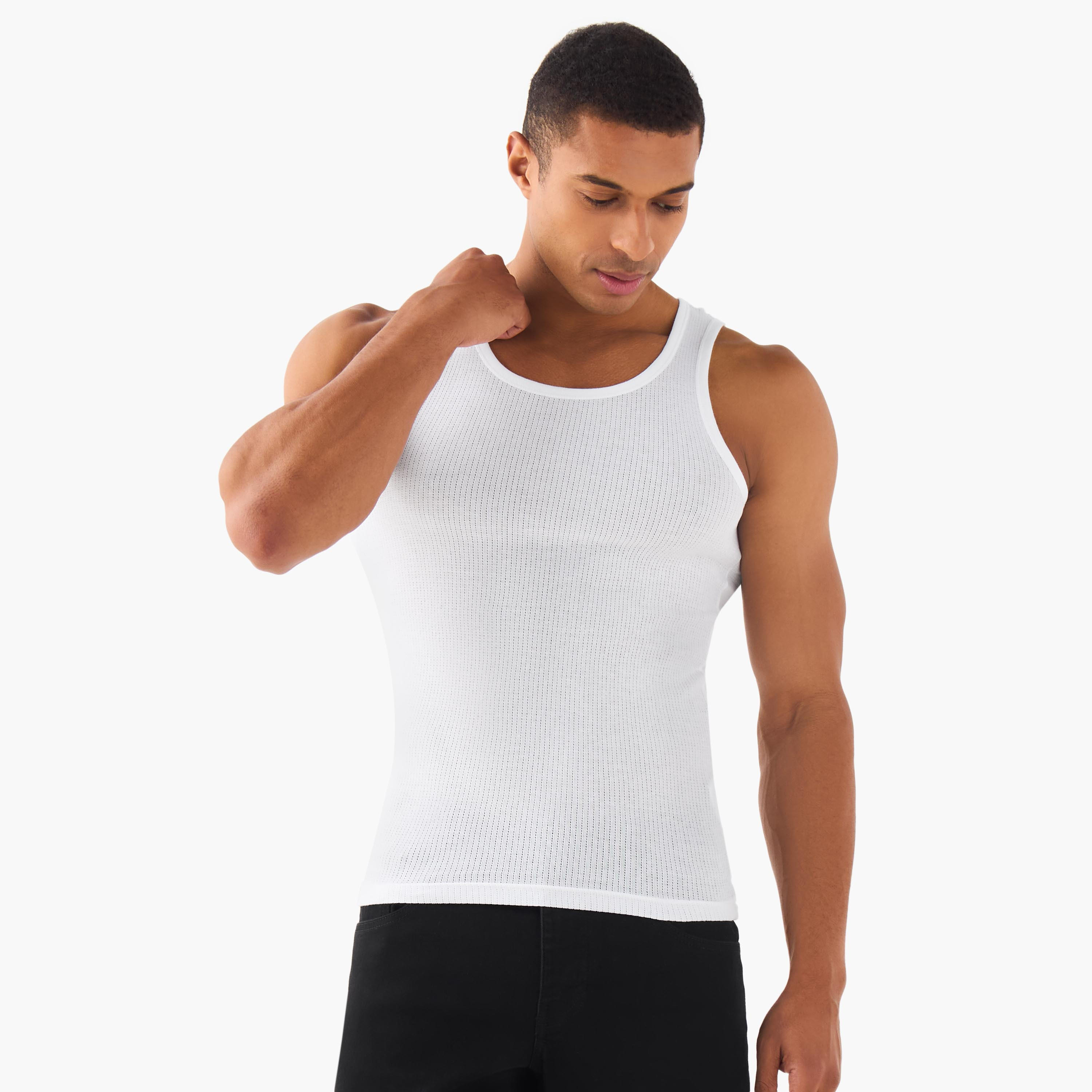 فيست قطن رجالي مضلع - عبوة من 3 قطع-men-clothing-innerwear-vests-image-2