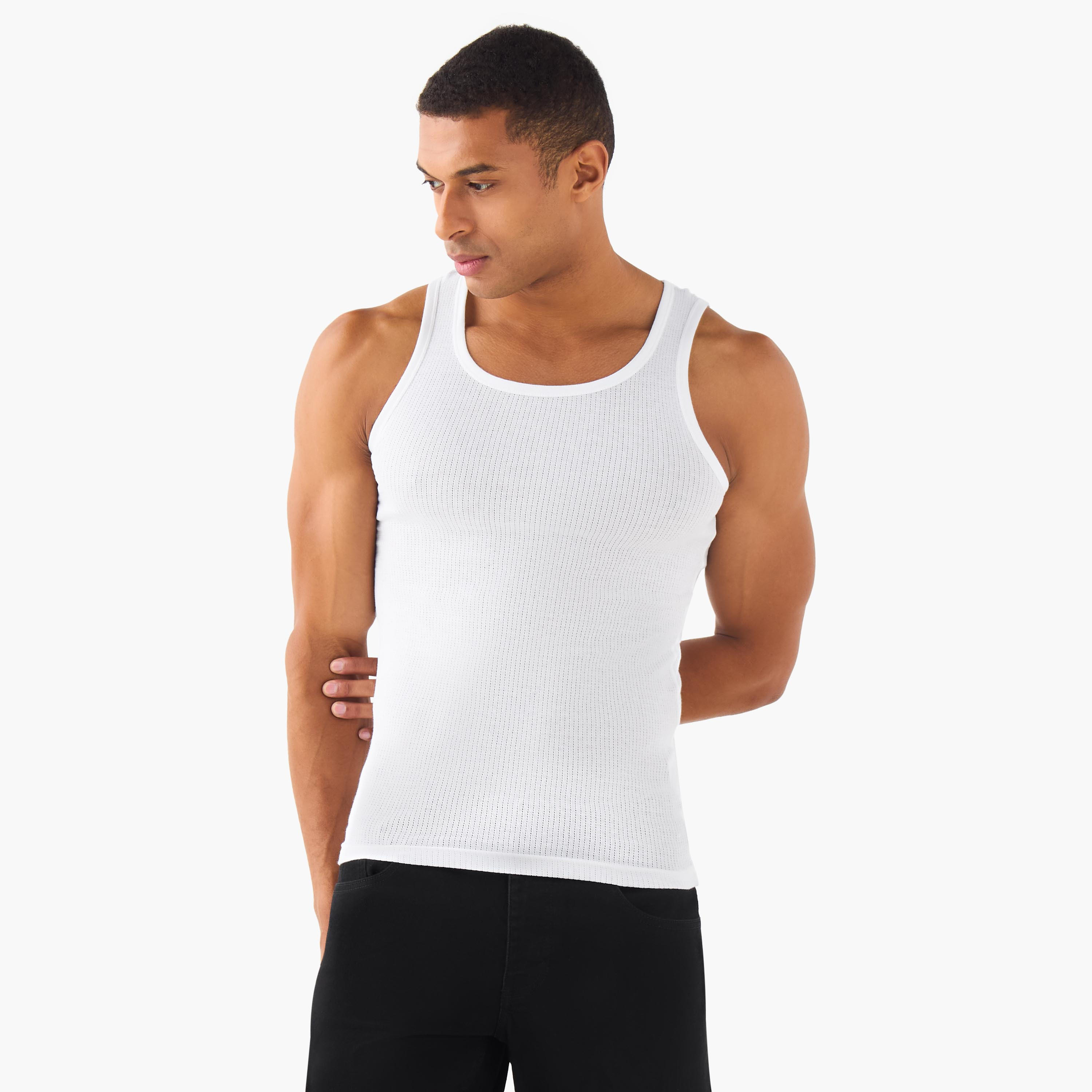 فيست قطن رجالي مضلع - عبوة من 3 قطع-men-clothing-innerwear-vests-image-3