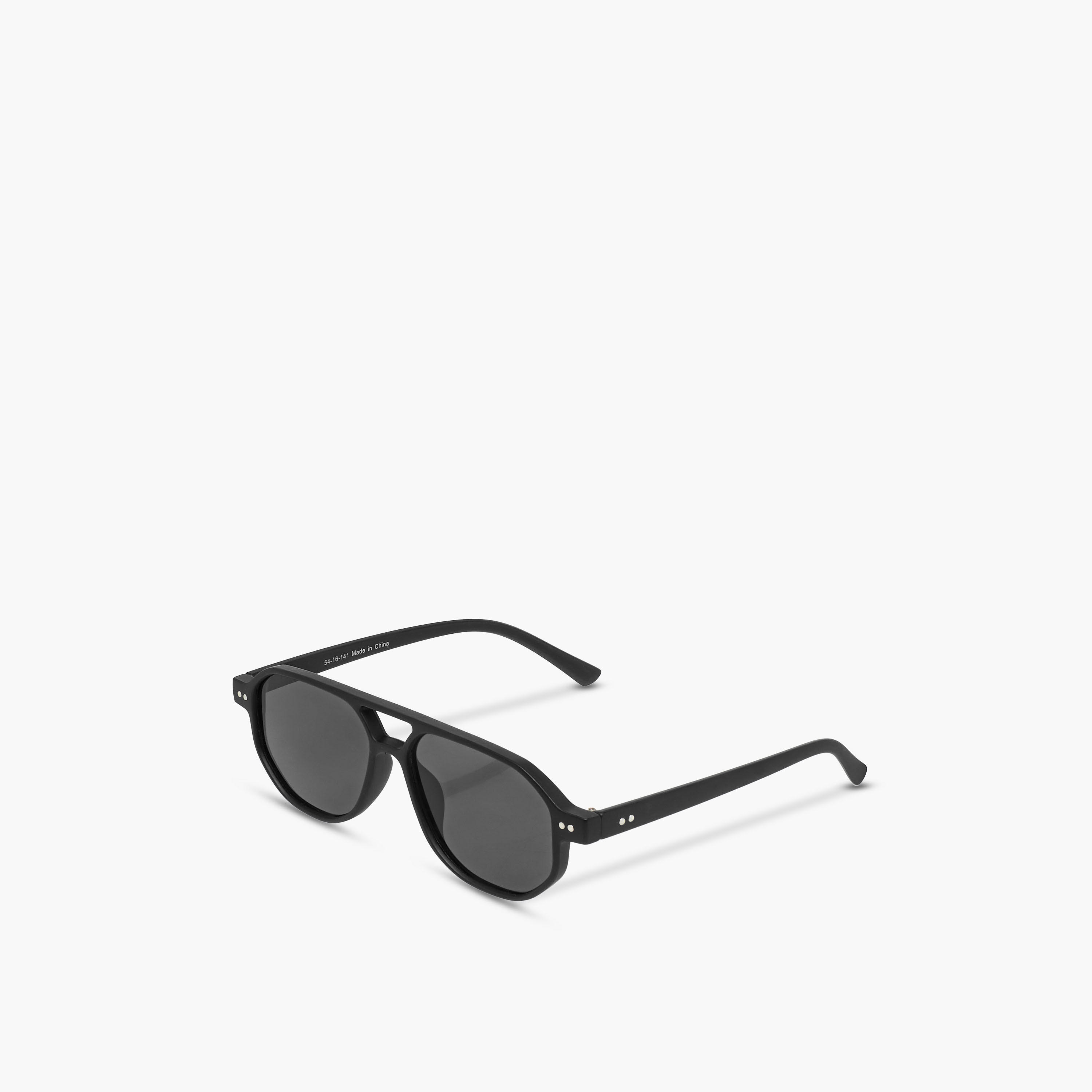 نظارة شمسية رجالية بعدسات سوداء-men-sunglasses-image-1