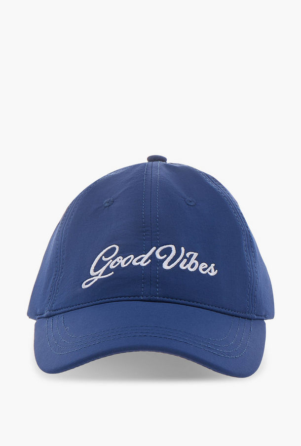 كاب بتصميم تطريز للرجال-men-caps-image-1