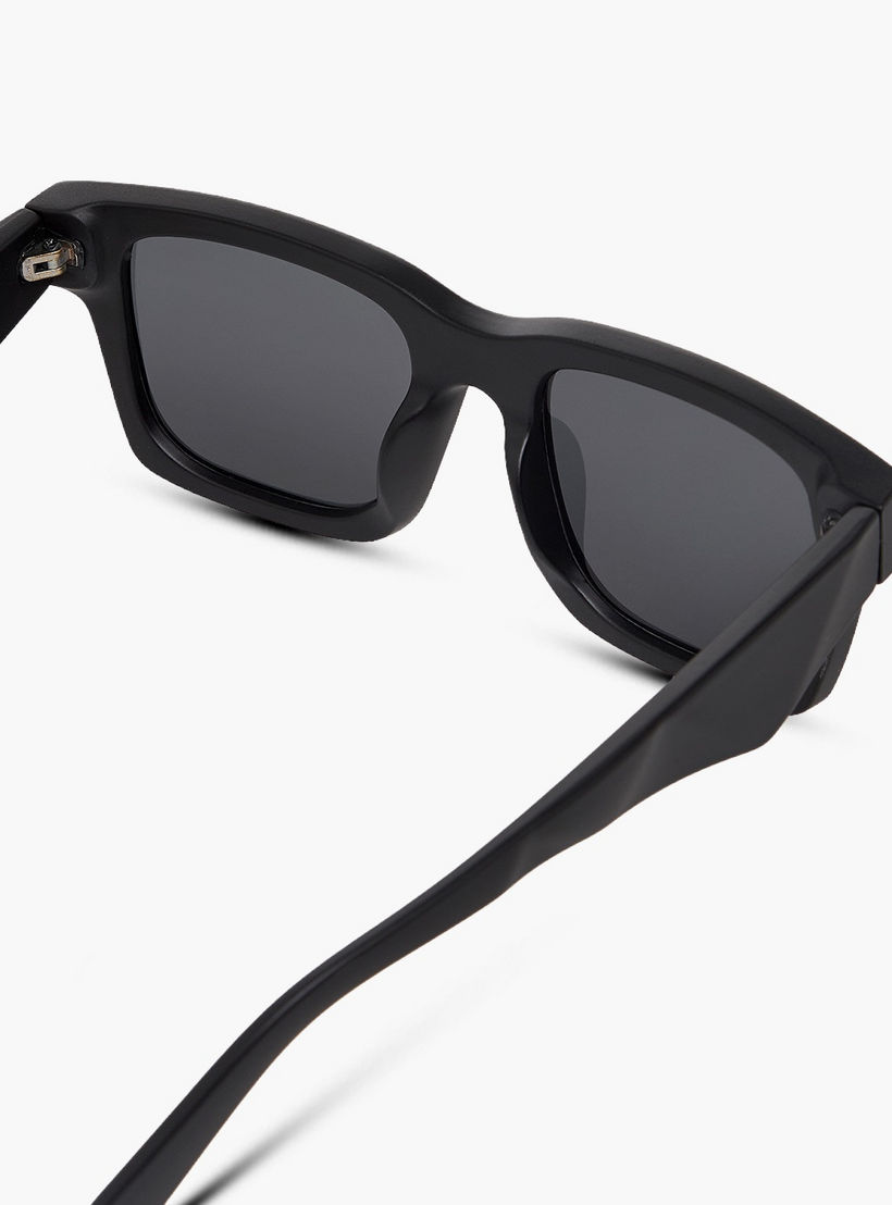 نظارة شمسية رجالية بعدسات سوداء-men-sunglasses-image-4