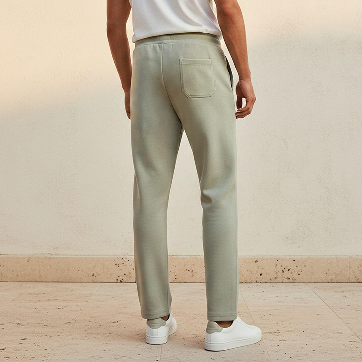 بنطلون جوغر رجالي مريح بجيوب جانبية وقصة عادية-men-clothing-bottoms-joggers-image-4