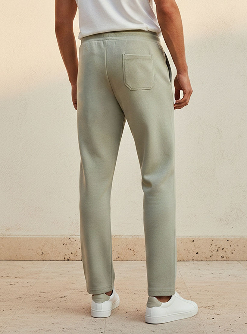 بنطلون جوغر رجالي مريح بجيوب جانبية وقصة عادية-men-clothing-bottoms-joggers-image-4
