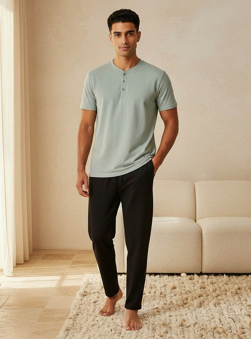 طقم بيجاما رجالي بياقة هنلي-men-clothing-nightwear-sets-image-1
