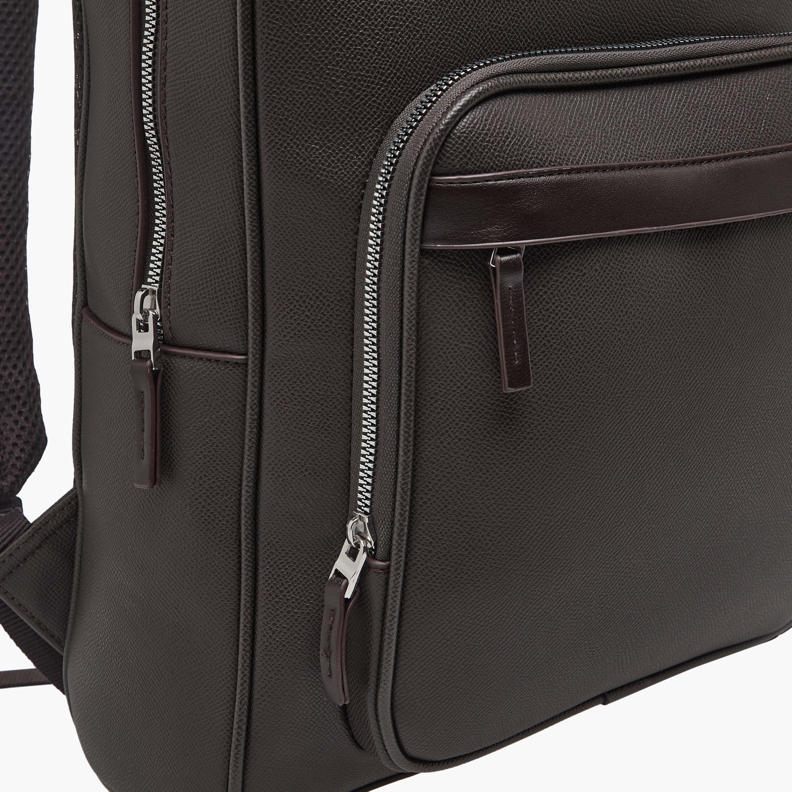 شنطة ظهر مبطنة بحمالات كتف للرجال-men-bags-image-5