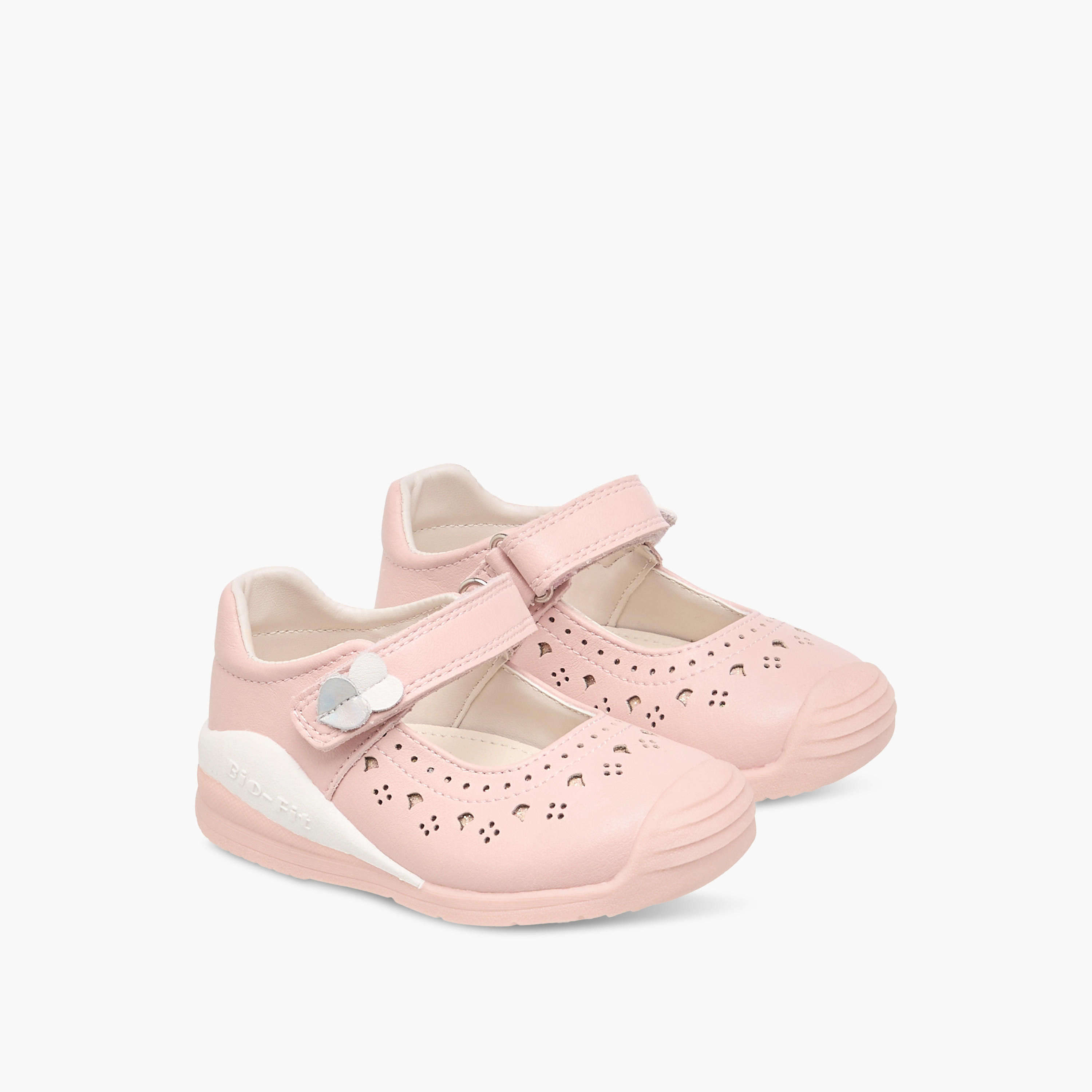 حذاء ماري جين بتفاصيل مفرّغة من بيرفيت-girls-shoes-maryjanes-image-7