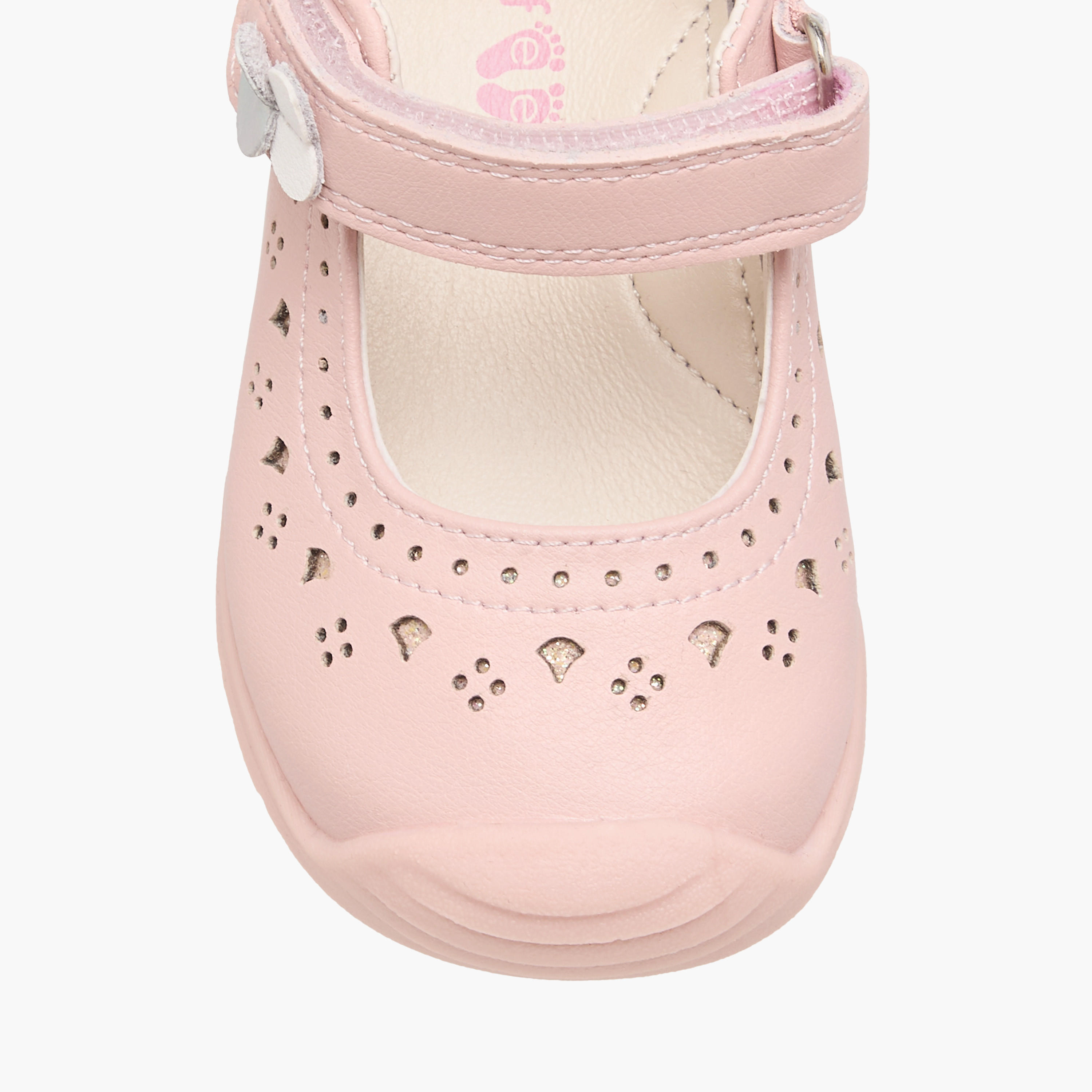 حذاء ماري جين بتفاصيل مفرّغة من بيرفيت-girls-shoes-maryjanes-image-10