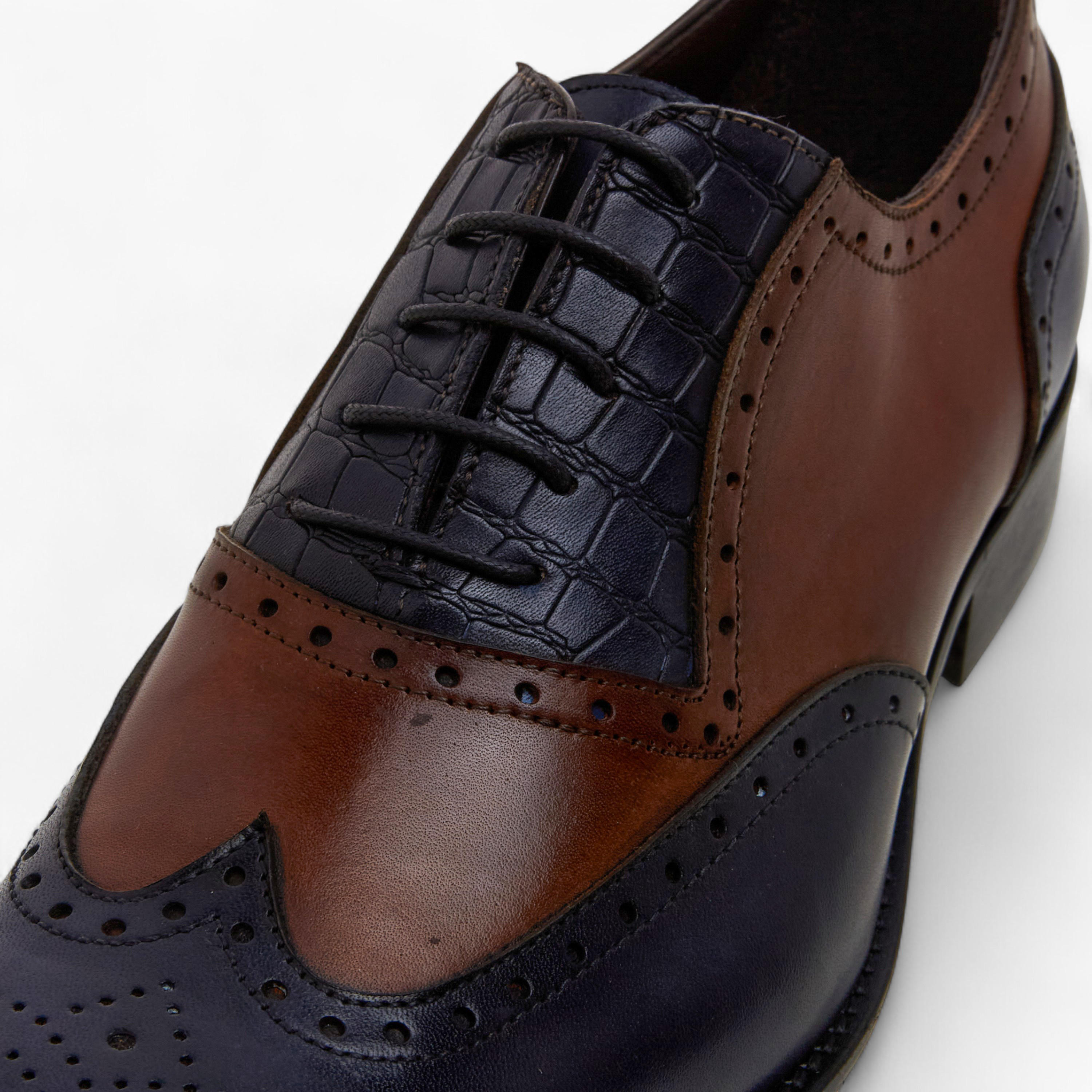Duchini Men Perforated Lace-Up Leather Oxford Shoes-men-shoes-formalshoes-image-4