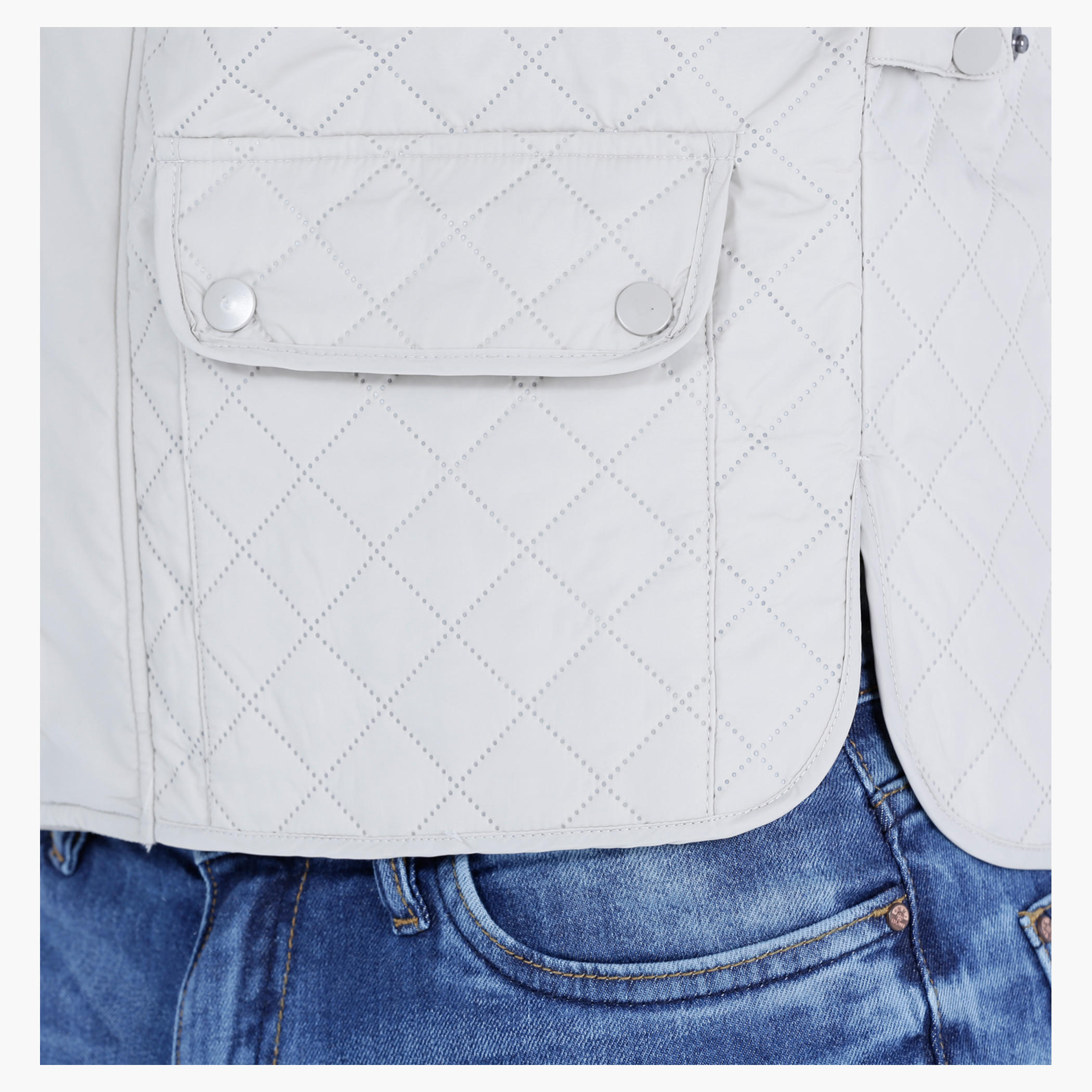Quilted Gilet in Regular Fit-men-clothing-jacketsandblazers-jackets-image-4