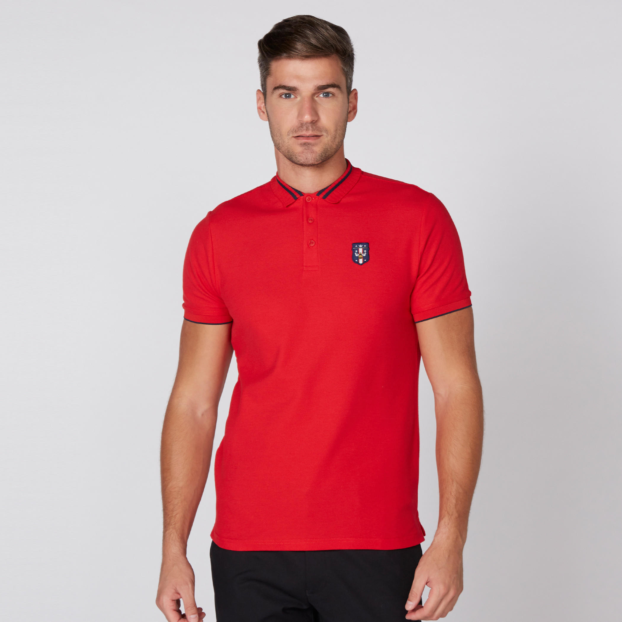 تيشيرت بياقة بولو وأكمام قصيرة وتفاصيل مزخرفة-men-clothing-tshirtsandpolos-polos-image-5