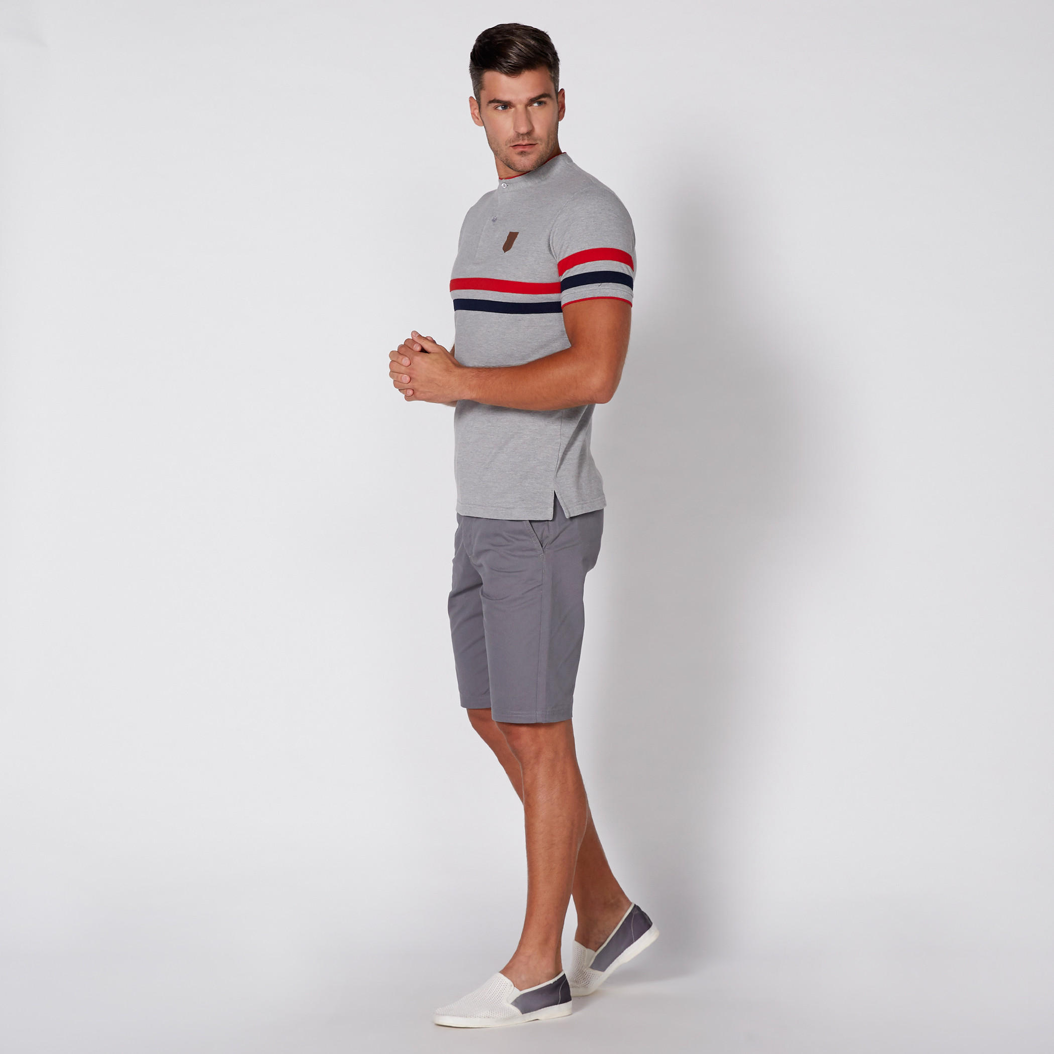 تيشيرت مقلّم بياقة ماندارين وأكمام قصيرة-men-clothing-tshirtsandpolos-tshirts-image-3