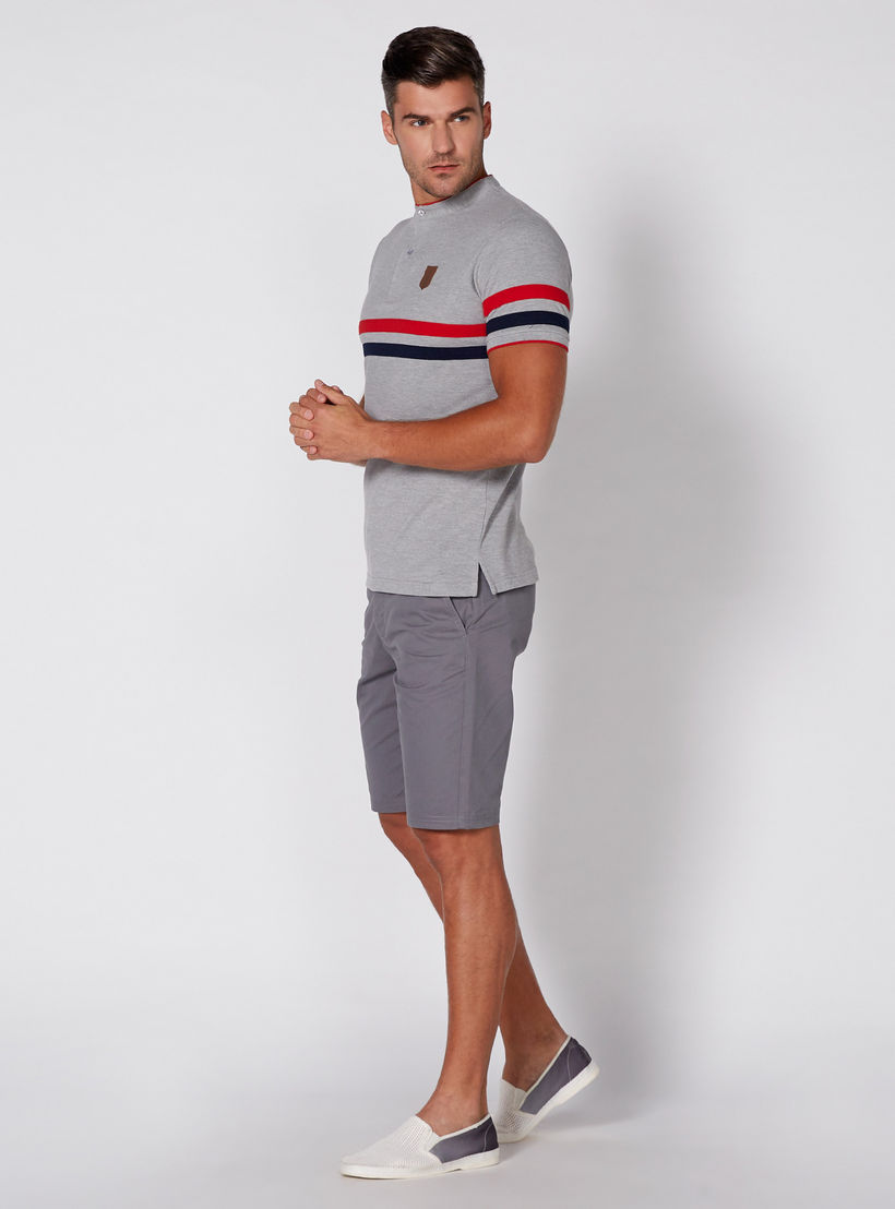 تيشيرت مقلّم بياقة ماندارين وأكمام قصيرة-men-clothing-tshirtsandpolos-tshirts-image-3