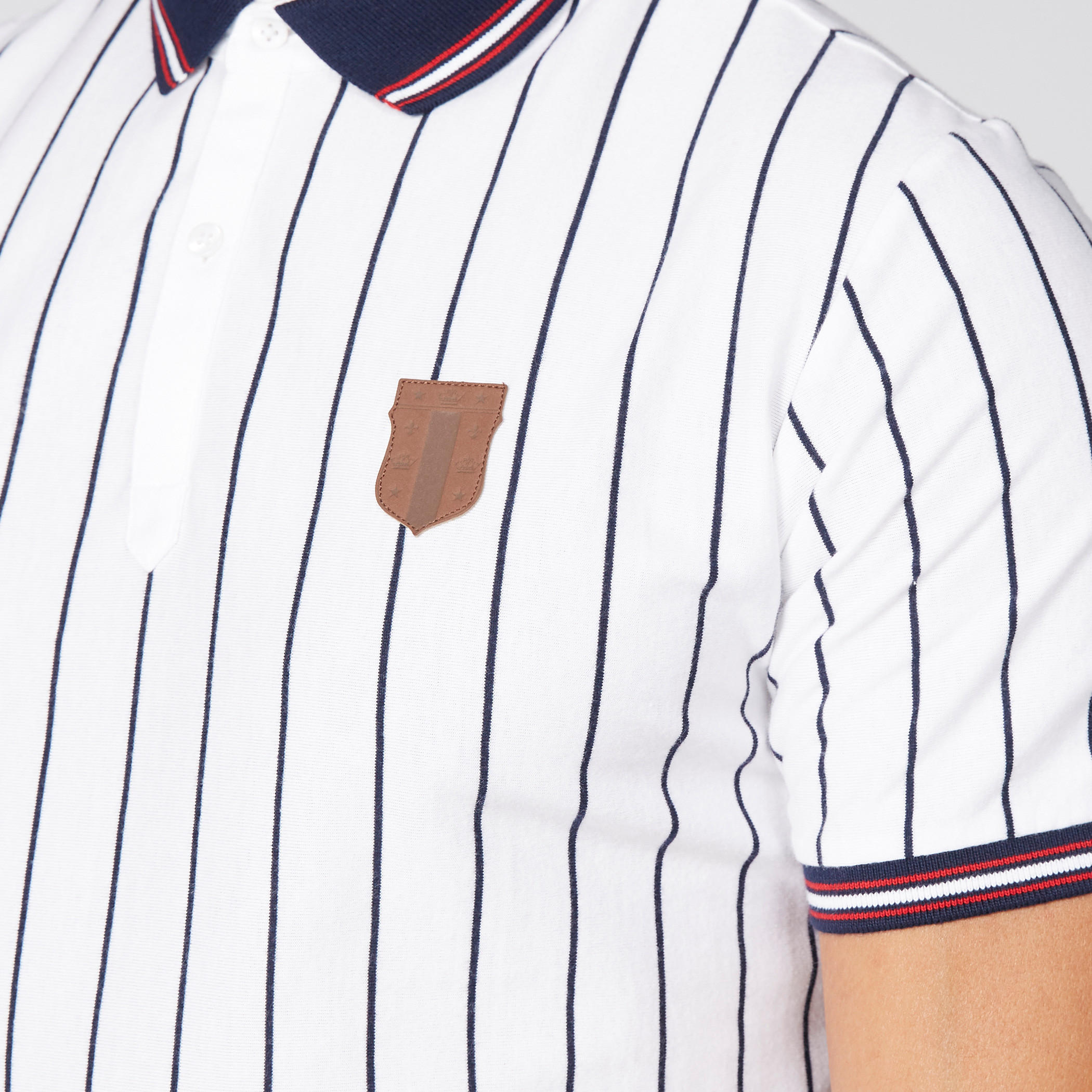 تيشيرت مقلّم بياقة بولو وأكمام قصيرة-men-clothing-tshirtsandpolos-polos-image-3