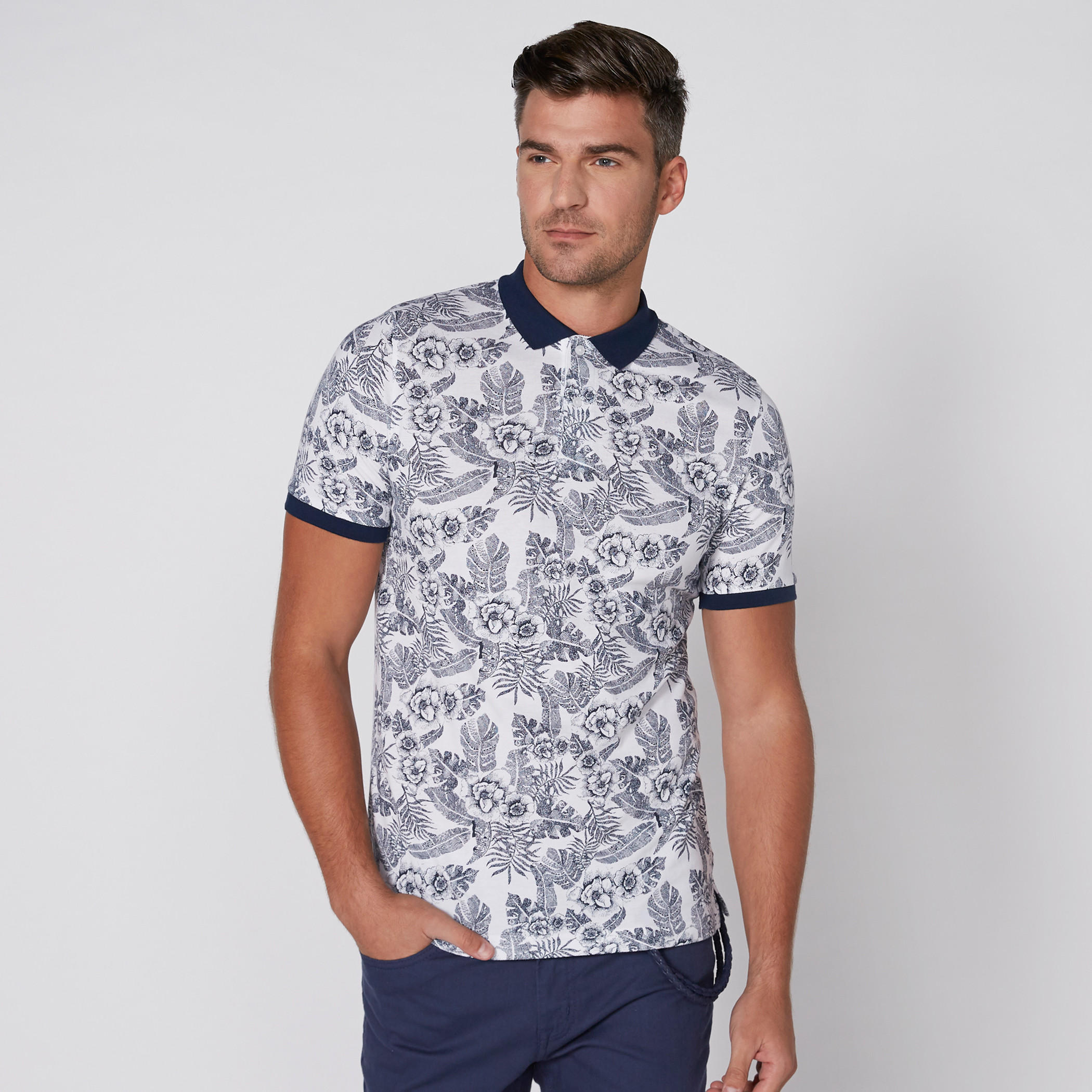 تيشيرت بياقة بولو وأكمام قصيرة وطبعات-men-clothing-tshirtsandpolos-polos-image-1