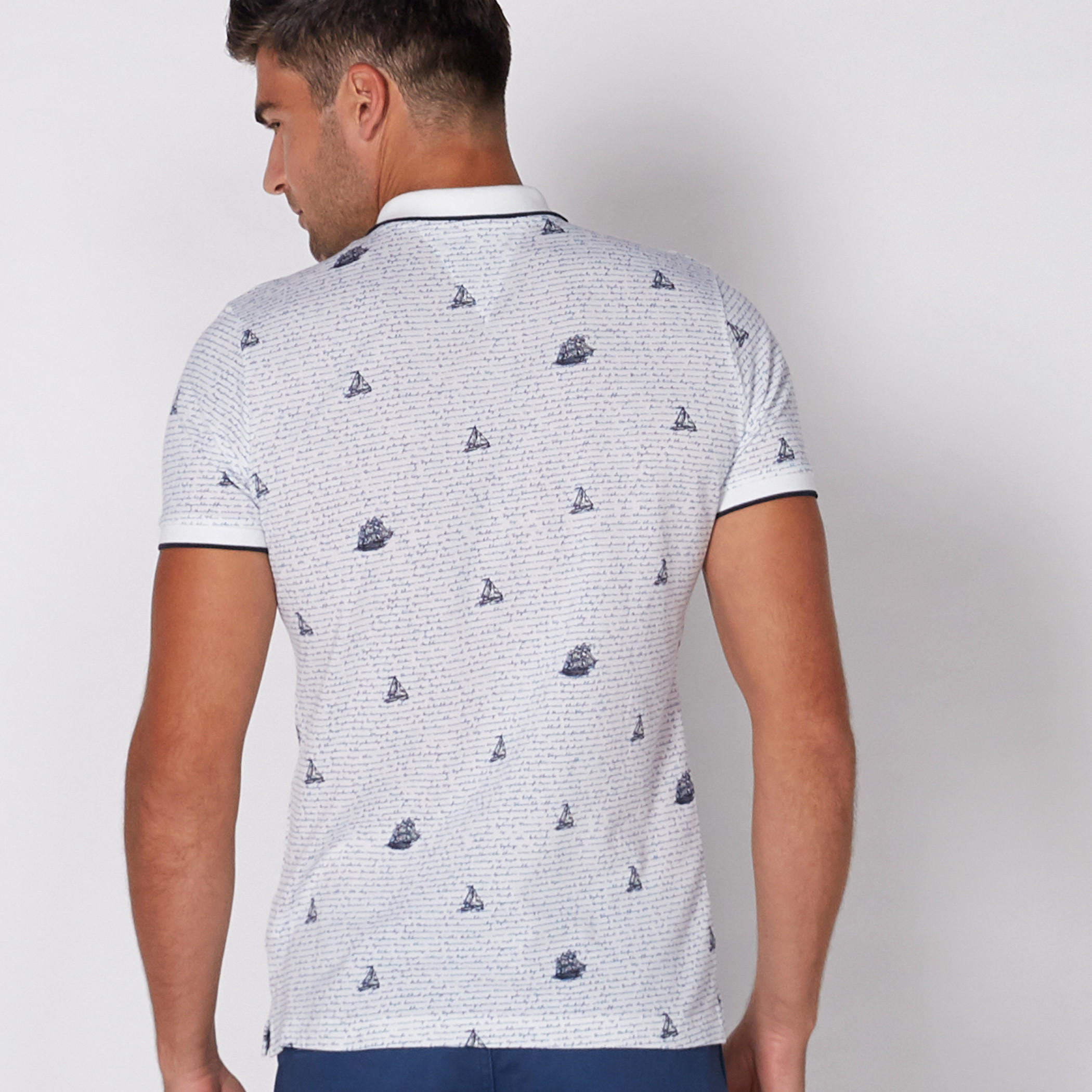 تيشيرت بياقة بولو وأكمام قصيرة وطبعات-men-clothing-tshirtsandpolos-tshirts-image-4