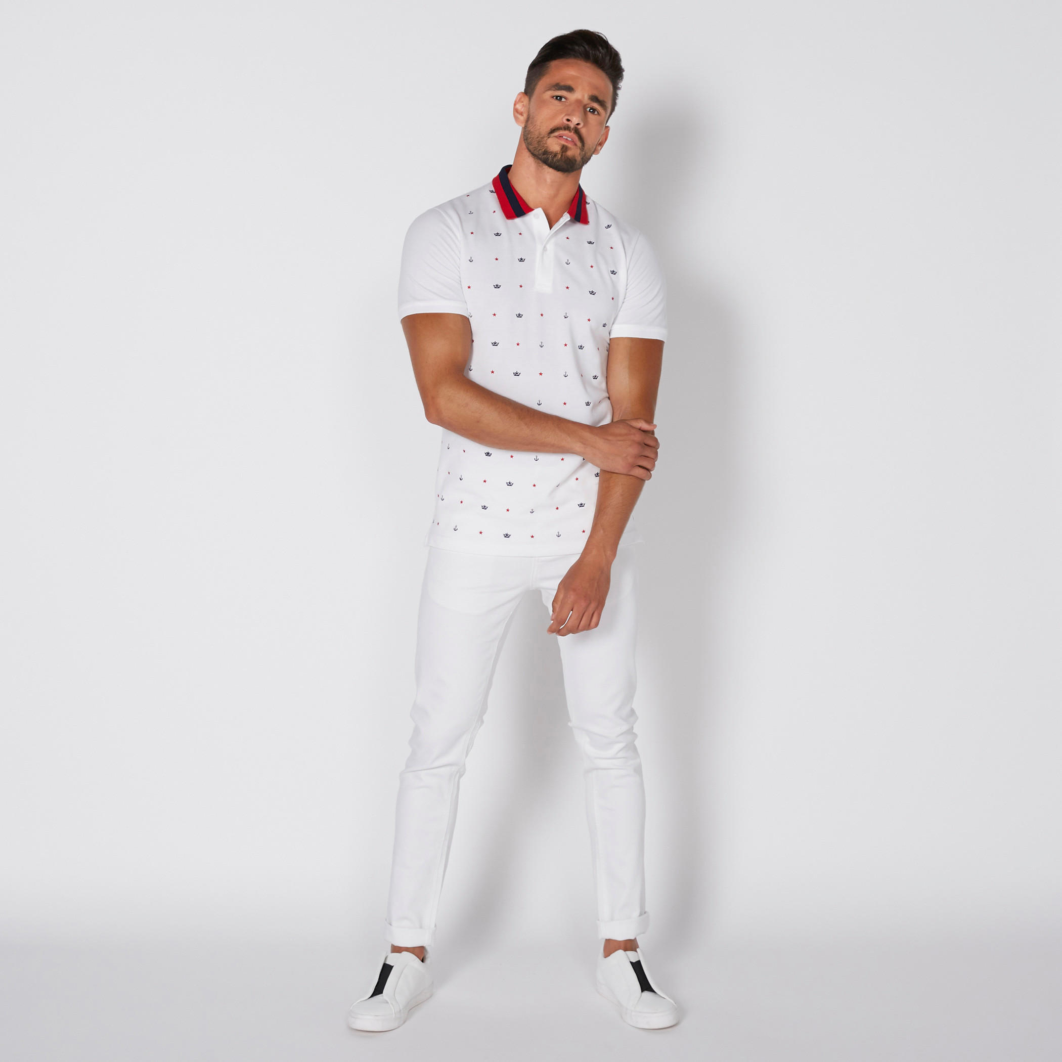 تيشيرت مطرّز بياقة بولو وأكمام قصيرة-men-clothing-tshirtsandpolos-polos-image-2