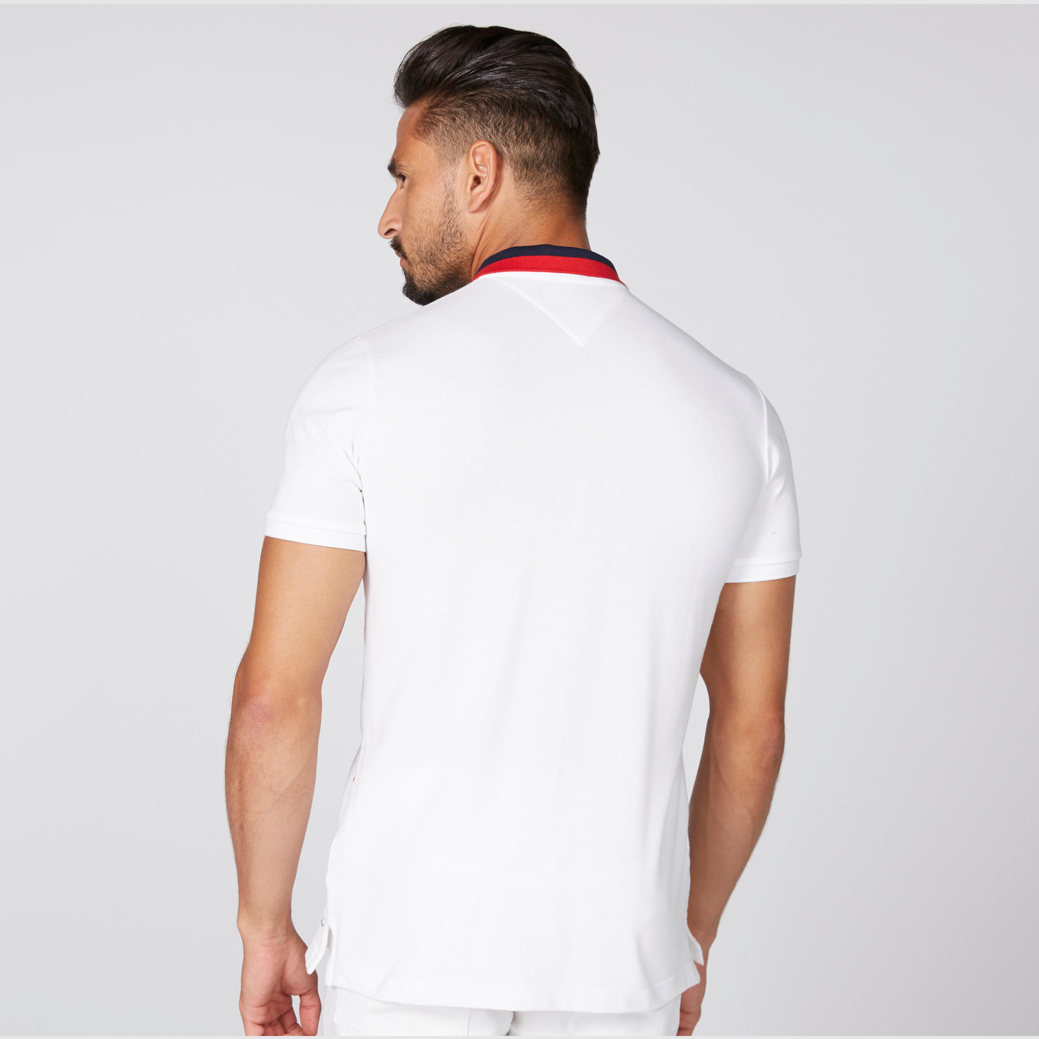 تيشيرت مطرّز بياقة بولو وأكمام قصيرة-men-clothing-tshirtsandpolos-polos-image-4