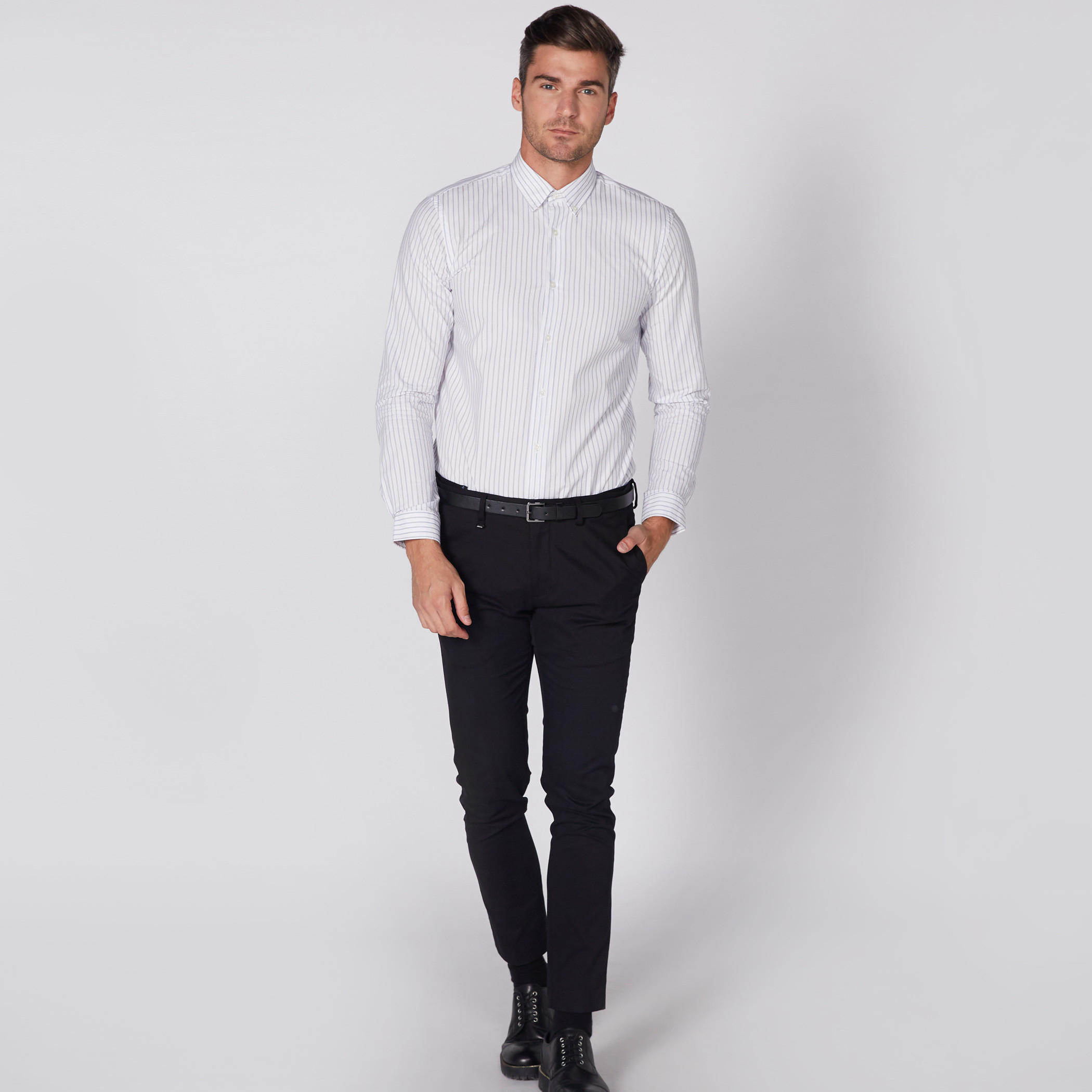 قميص مقلّم بأكمام طويلة وأزرار-men-clothing-shirts-image-1