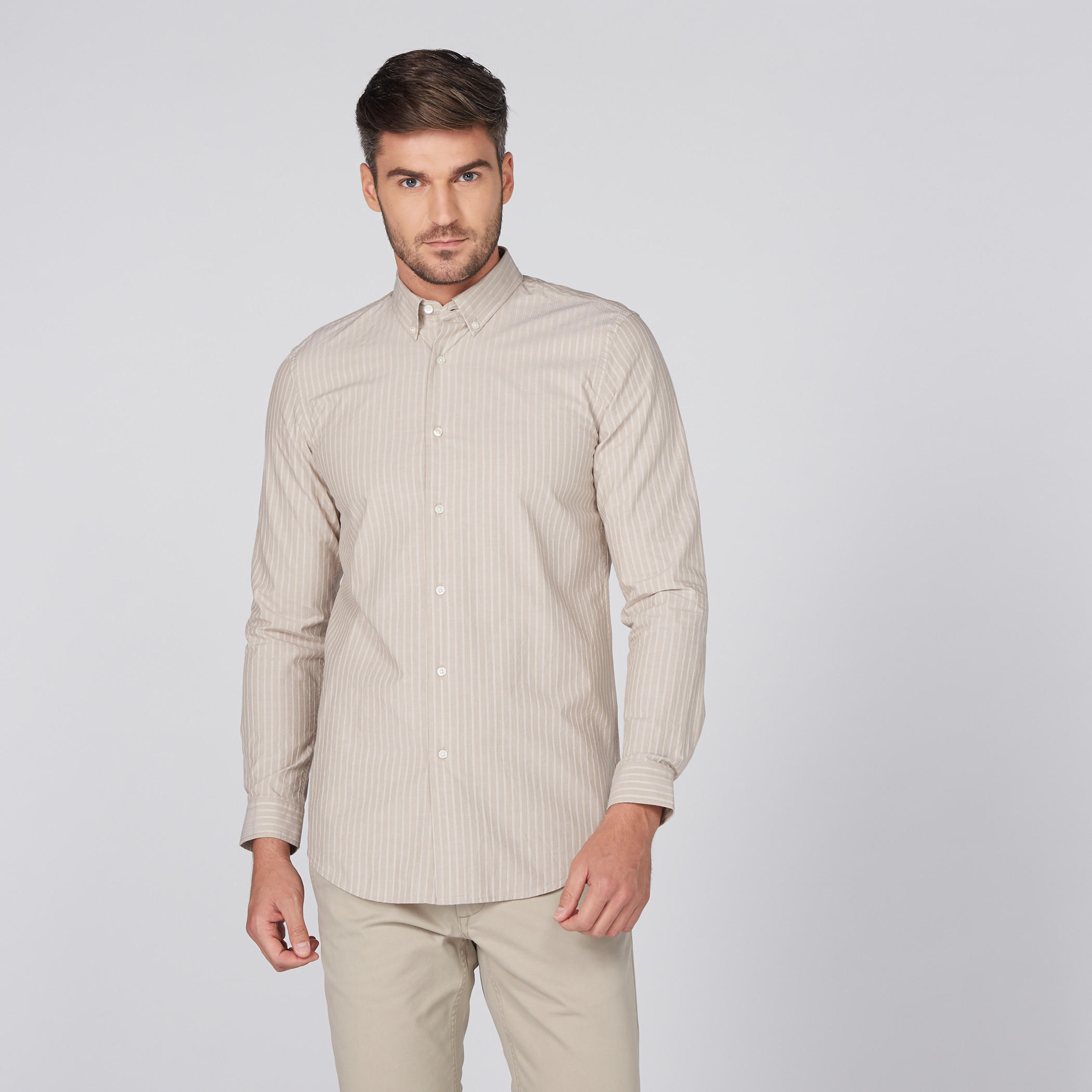 قميص مقلّم بأكمام طويلة وأزرار-men-clothing-shirts-image-3