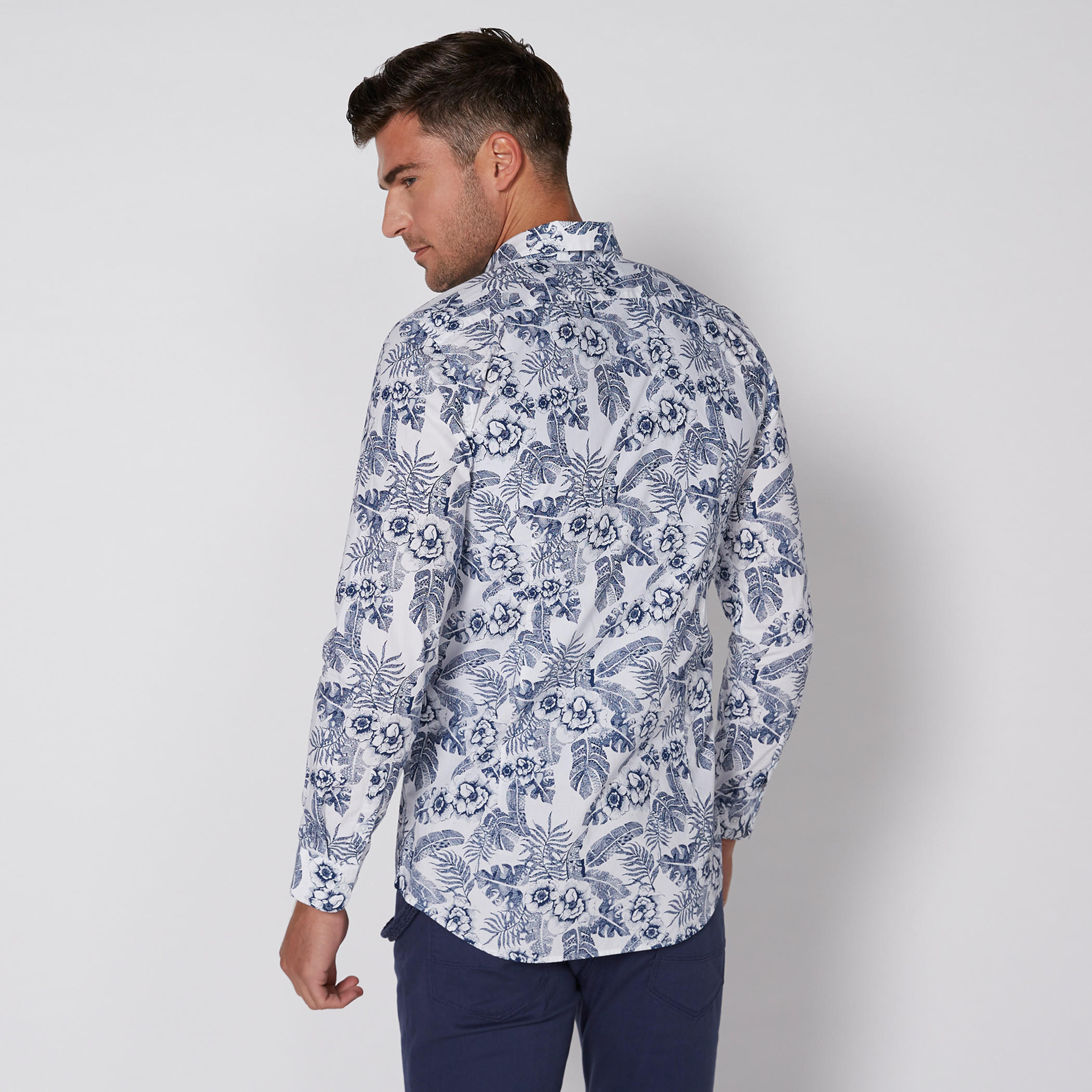 قميص بأكمام طويلة وأزرار وطبعات-men-clothing-shirts-image-1