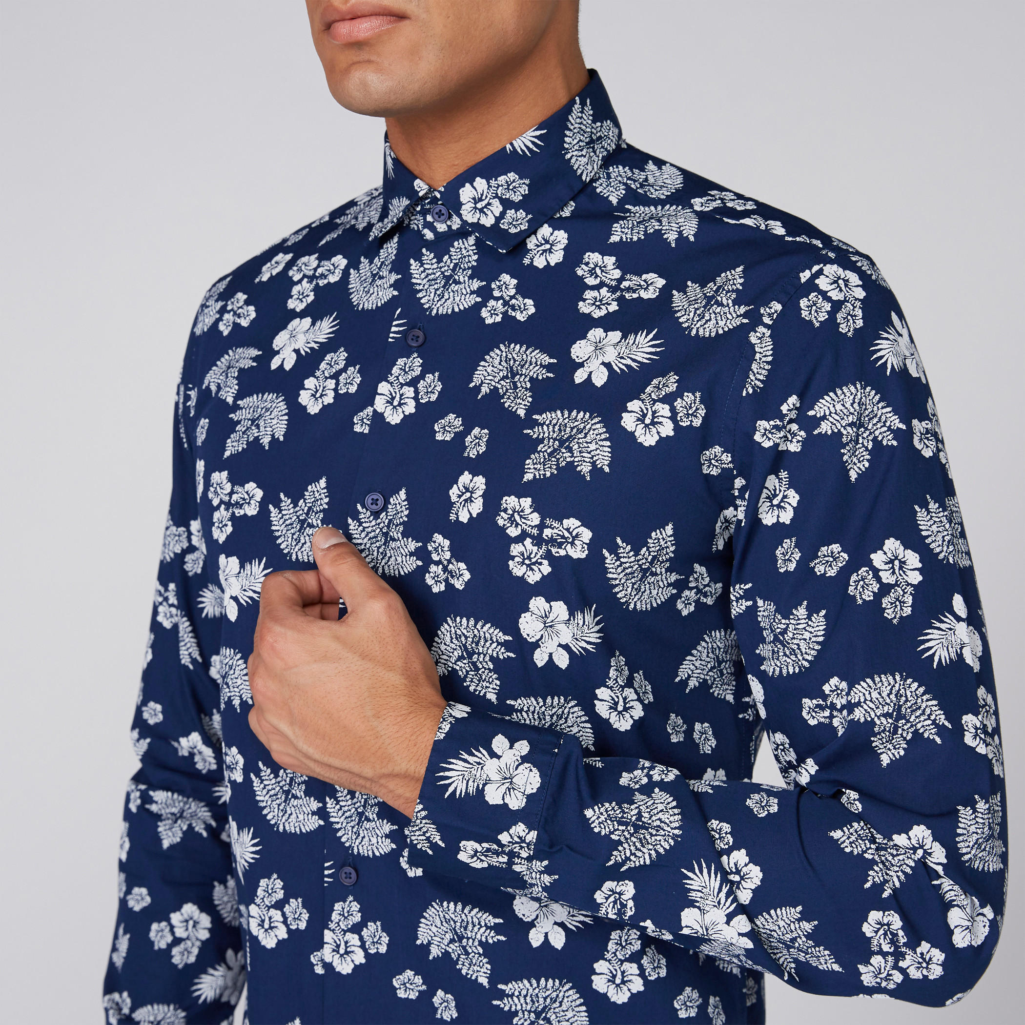 قميص بأكمام طويلة وأزرار وطبعات-men-clothing-shirts-image-2