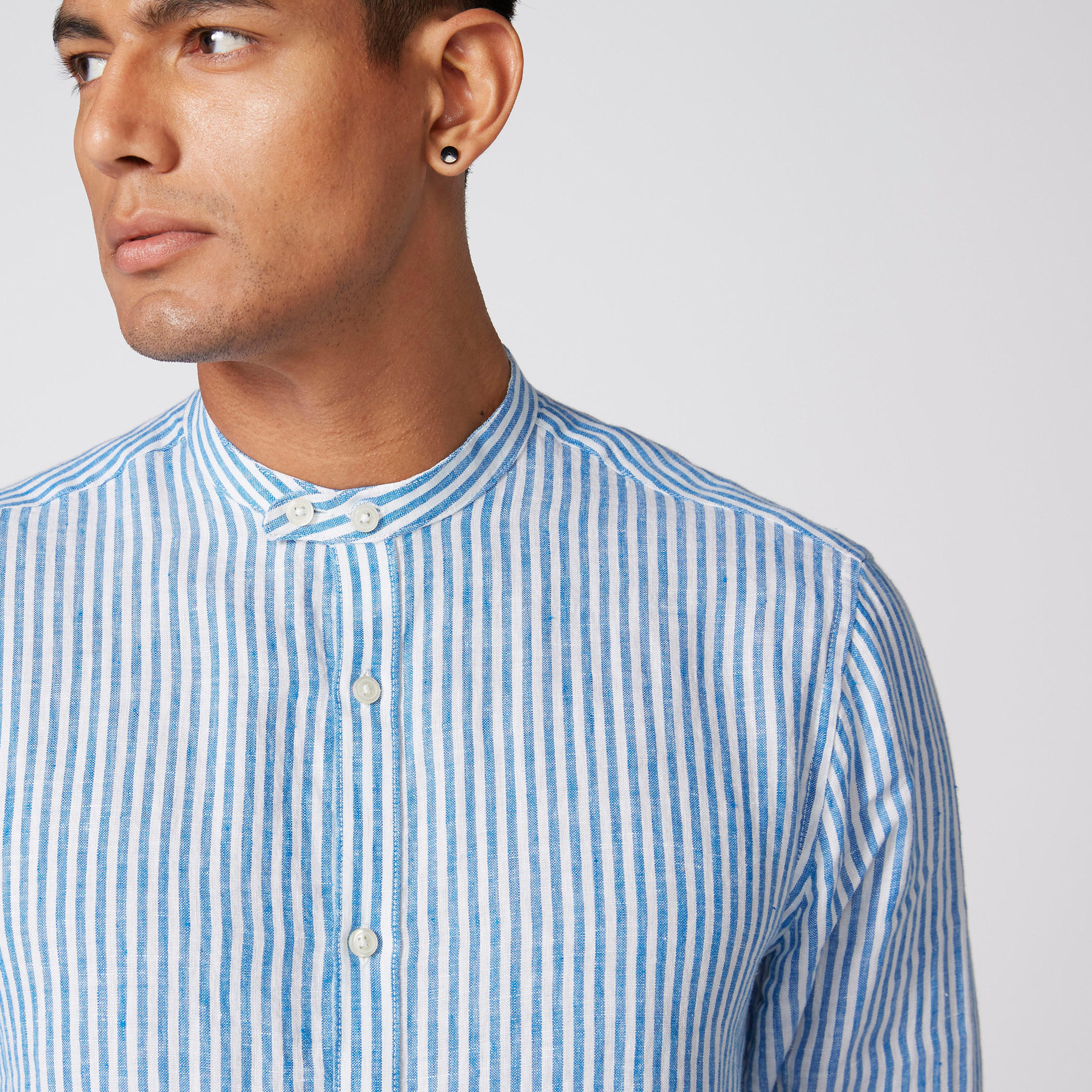 قميص مقلّم بأكمام طويلة وياقة ماندراين-men-clothing-shirts-image-3