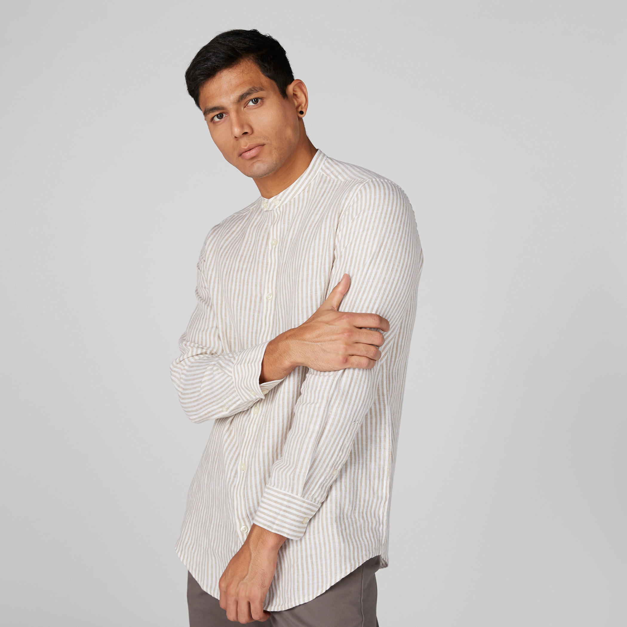 قميص مقلّم بأكمام طويلة وأزرار-men-clothing-shirts-image-2