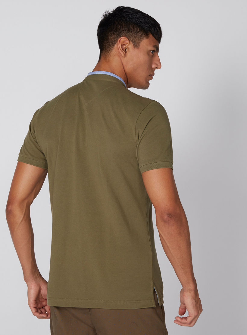 تيشيرت بياقة ماندارين وأكمام قصيرة وجيوب-men-clothing-tshirtsandpolos-tshirts-image-3