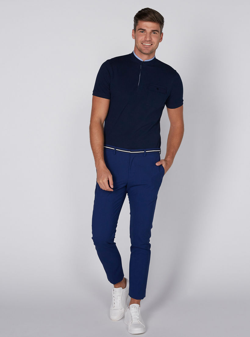 تيشيرت بياقة ماندارين وأكمام قصيرة وجيوب-men-clothing-tshirtsandpolos-tshirts-image-1