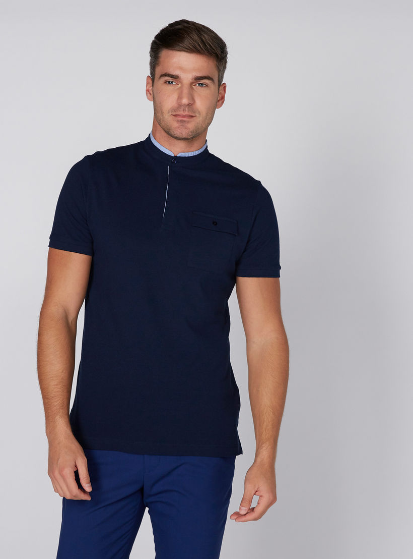 تيشيرت بياقة ماندارين وأكمام قصيرة وجيوب-men-clothing-tshirtsandpolos-tshirts-image-3