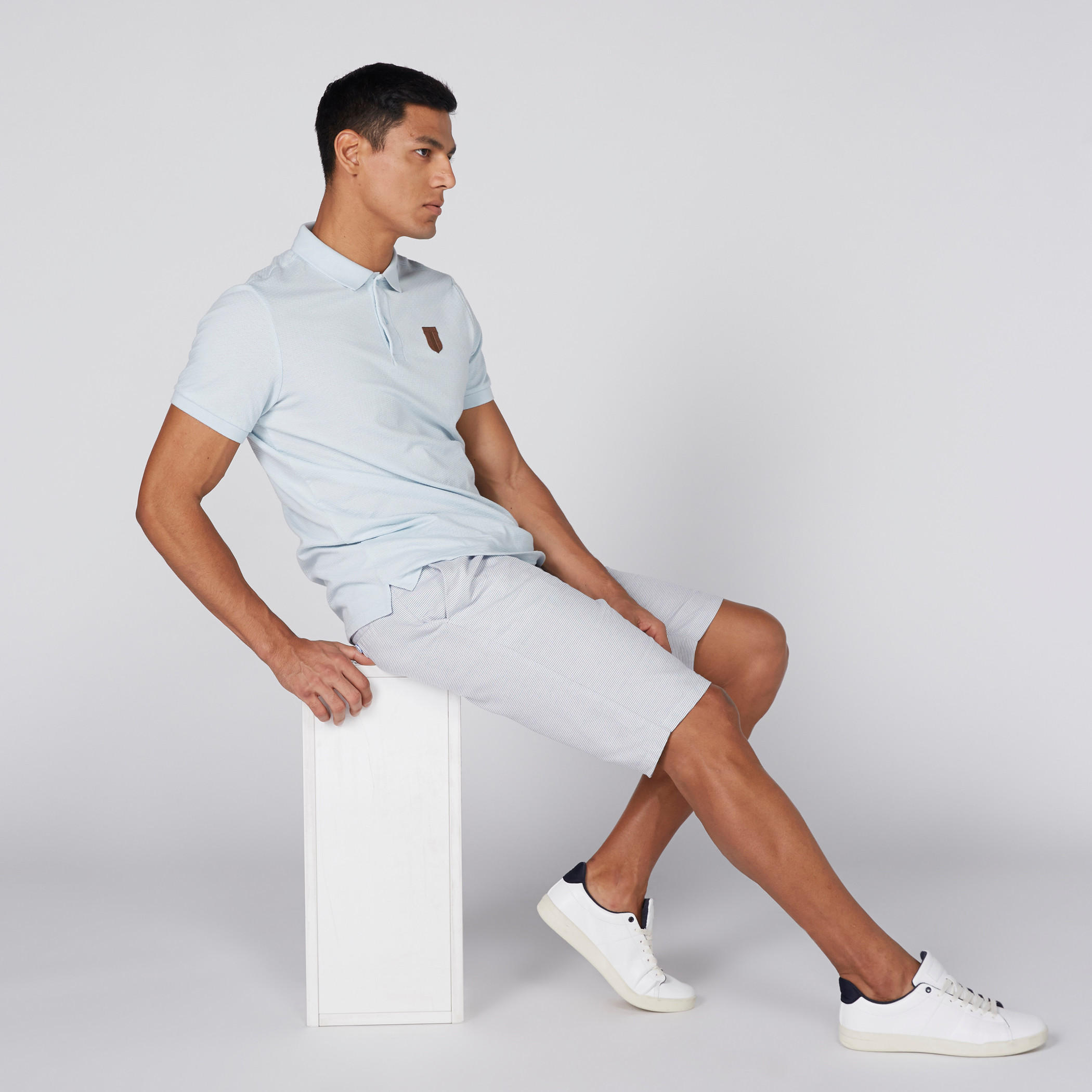 تيشيرت بارز الملمس بياقة بولو وأكمام قصيرة-men-clothing-tshirtsandpolos-polos-image-3