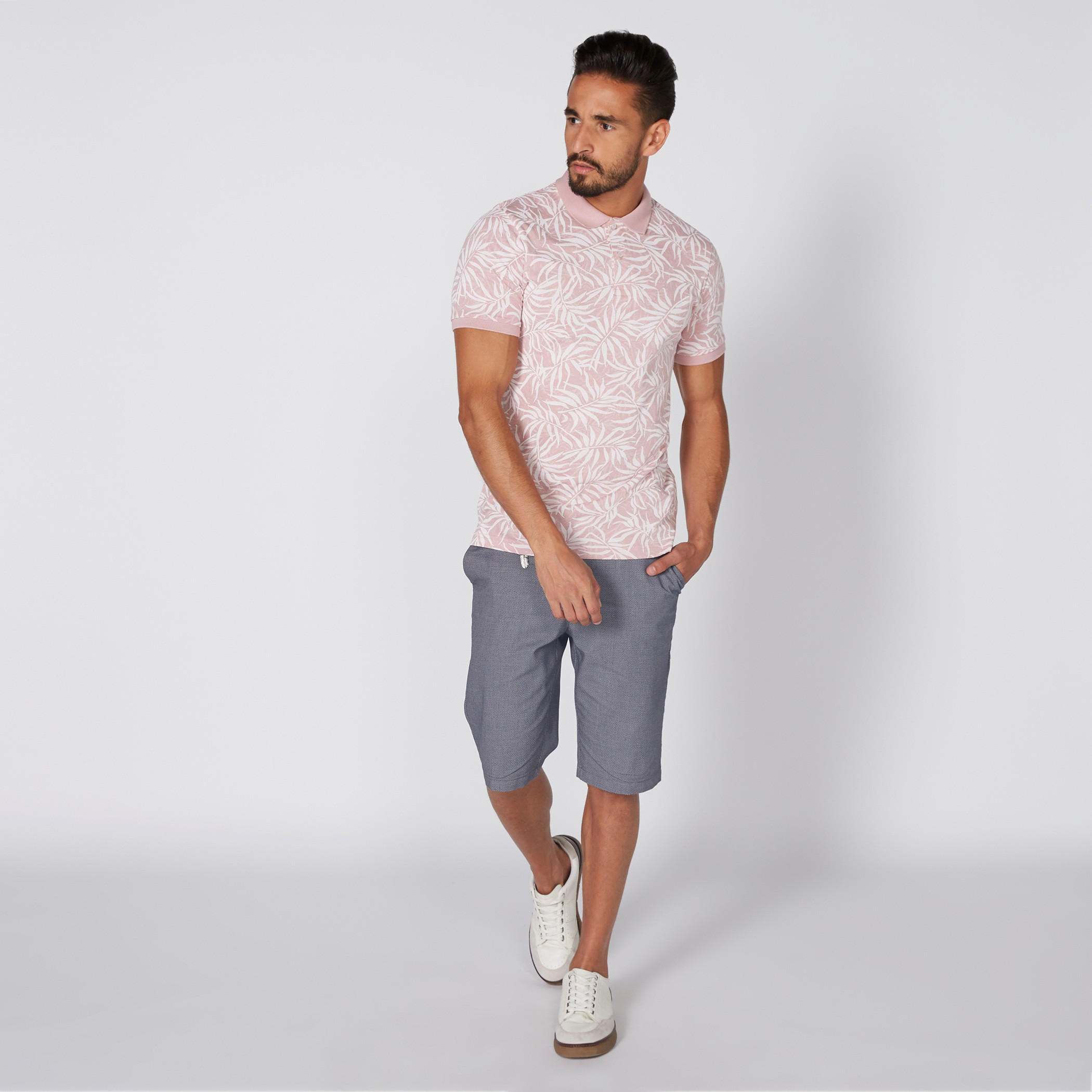 تيشيرت بياقة بولو وأكمام قصيرة وطبعات-men-clothing-tshirtsandpolos-polos-image-3