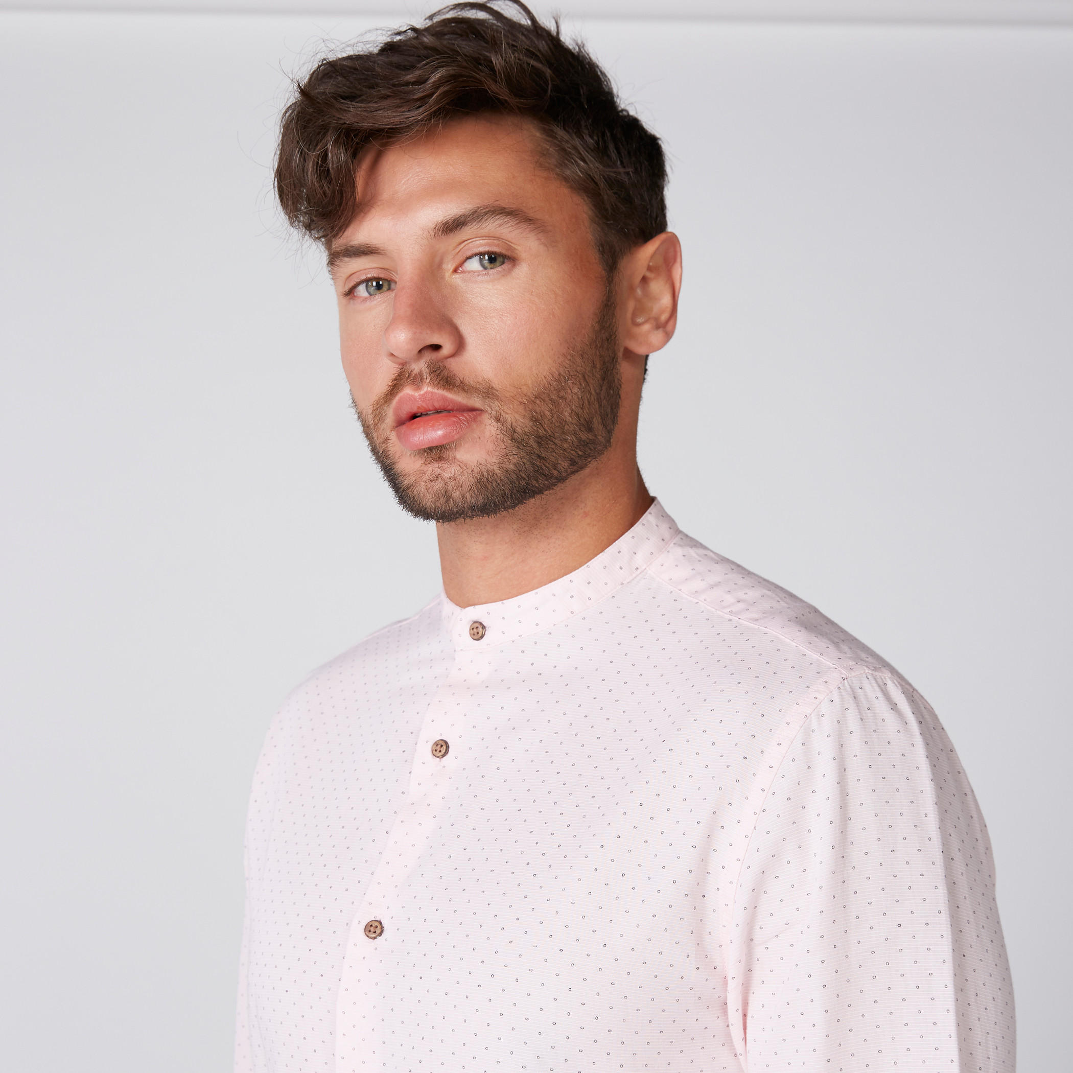 قميص بياقة ماندارين وأكمام طويلة وطبعات-men-clothing-shirts-image-1