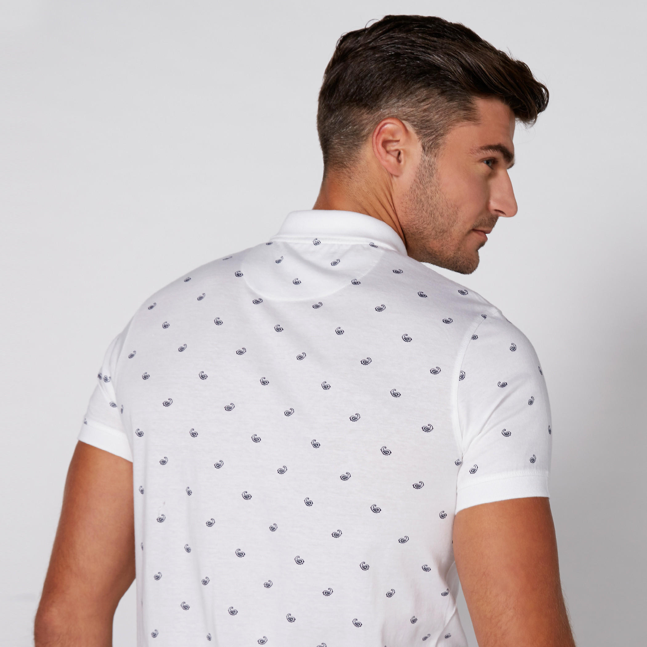 تيشيرت بياقة بولو وأكمام قصيرة وطبعات-men-clothing-tshirtsandpolos-polos-image-4