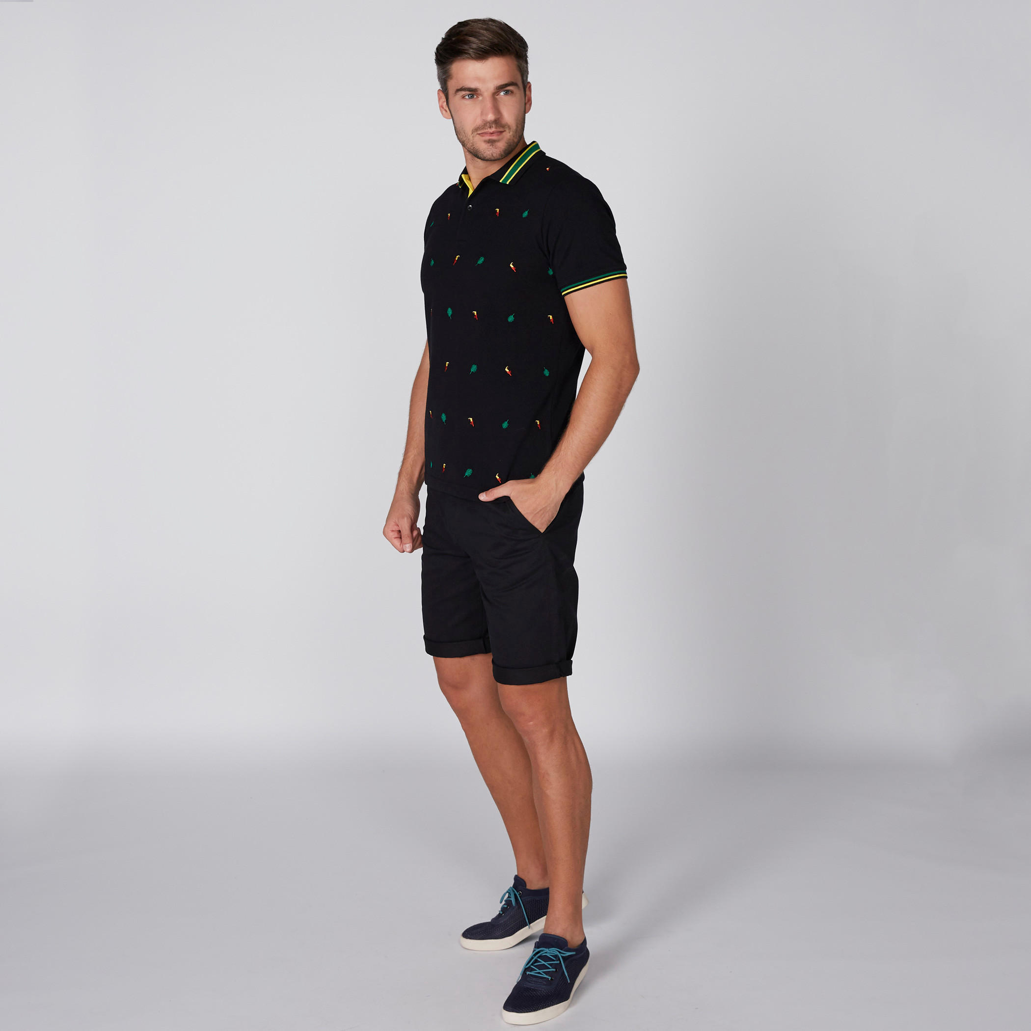 تيشيرت مطرّز بياقة بولو وأكمام قصيرة-men-clothing-tshirtsandpolos-polos-image-3