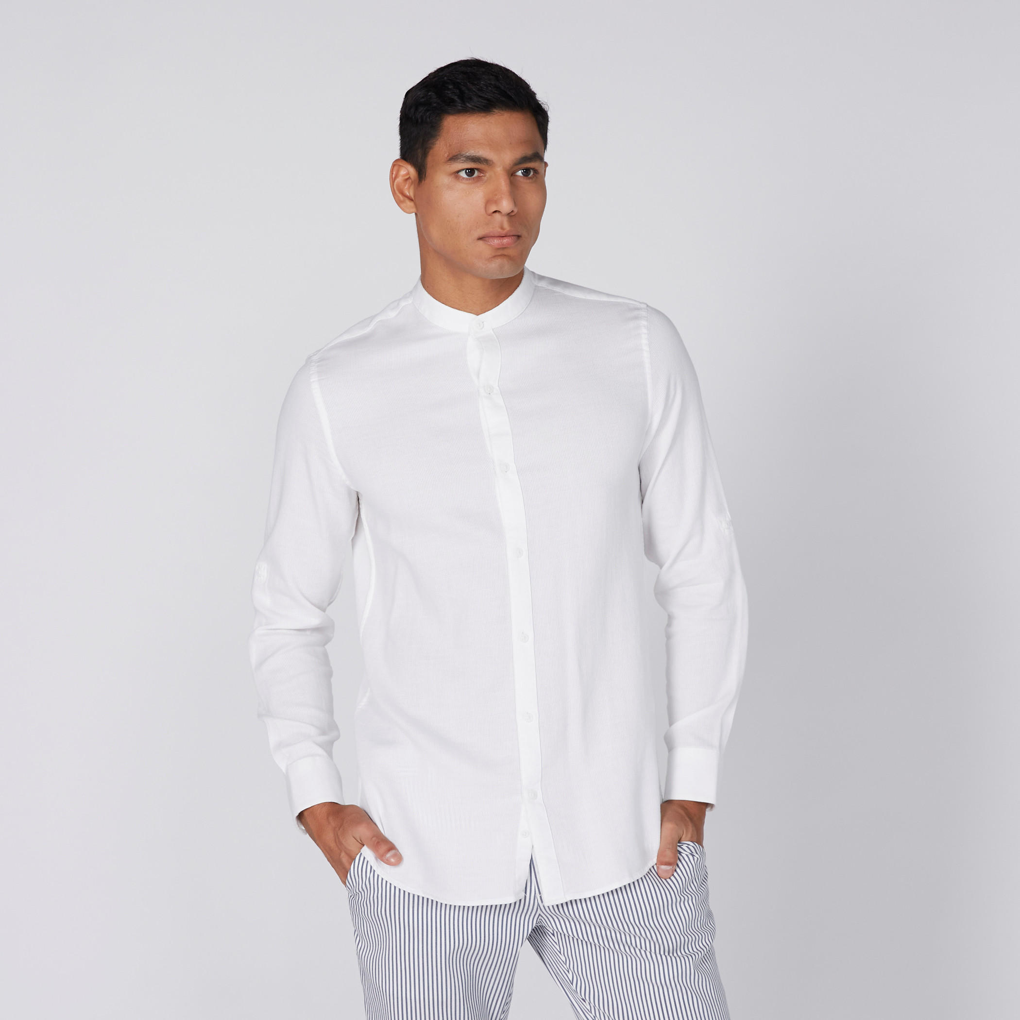 قميص بأكمام طويلة وياقة ماندارين وأزرار-men-clothing-shirts-image-1