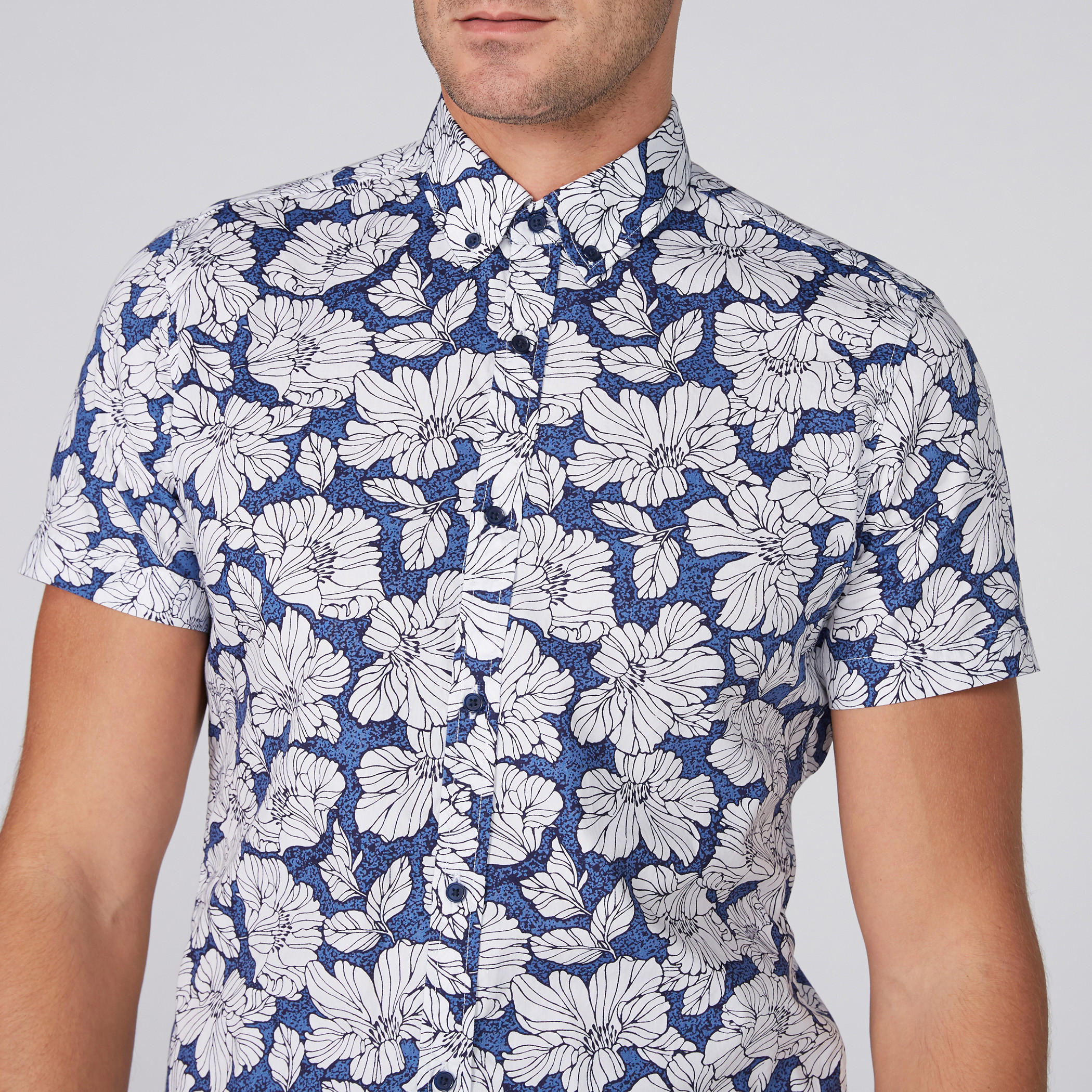 قميص بأكمام قصيرة وأزرار وطبعات-men-clothing-shirts-image-3