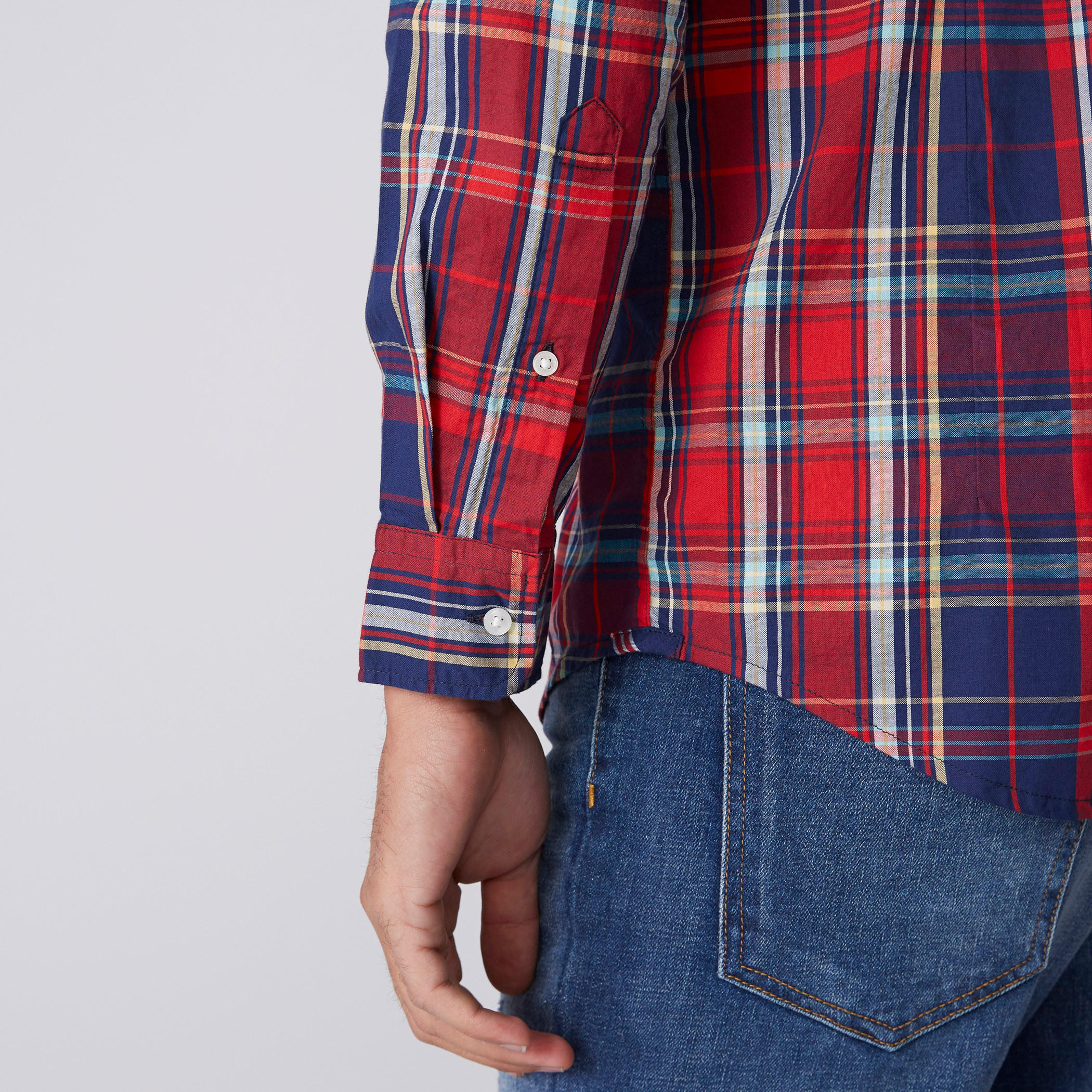 قميص كاروهات بأكمام طويلة وأزرار-men-clothing-shirts-image-2