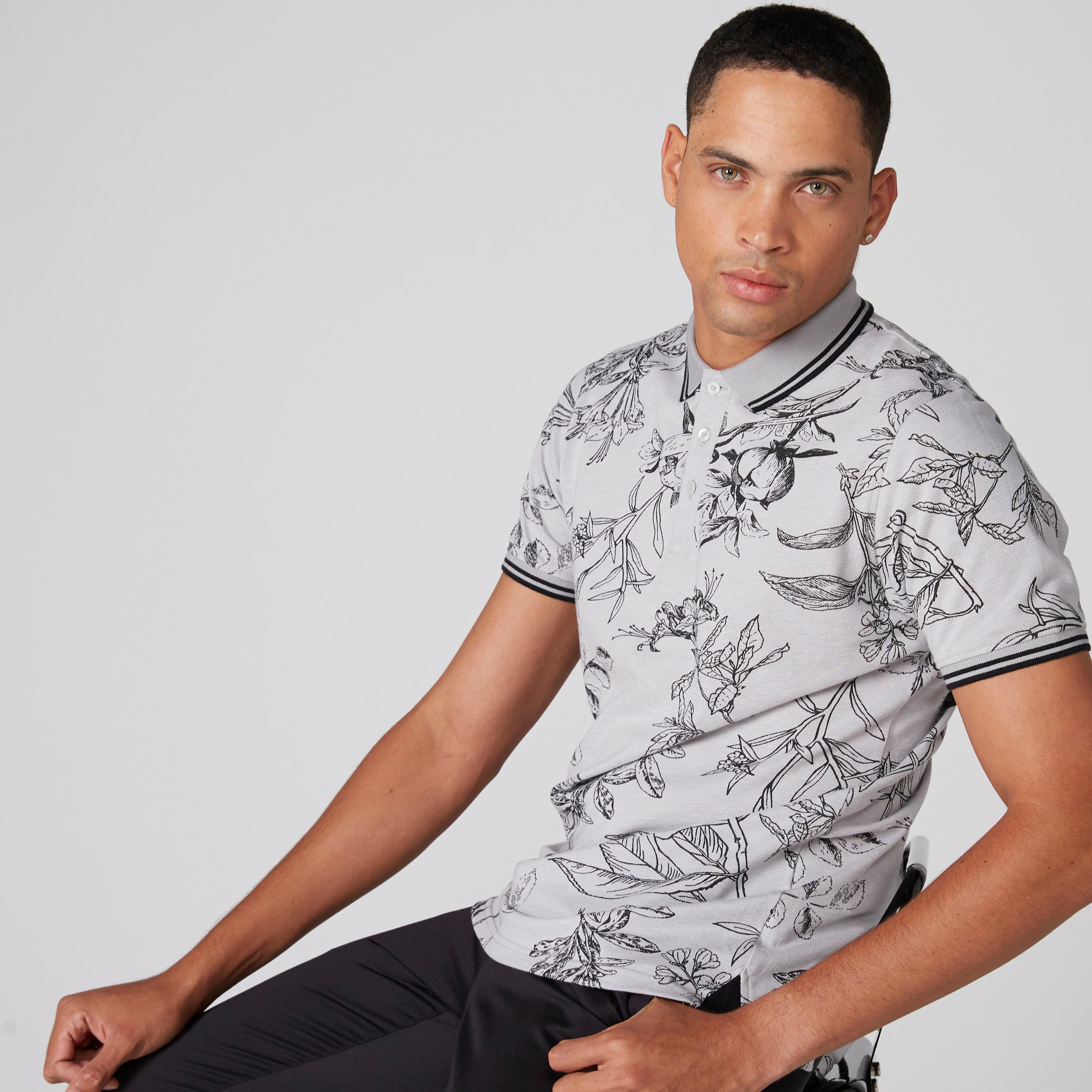 تيشيرت بياقة بولو وأكمام قصيرة وطبعات-men-clothing-tshirtsandpolos-polos-image-3