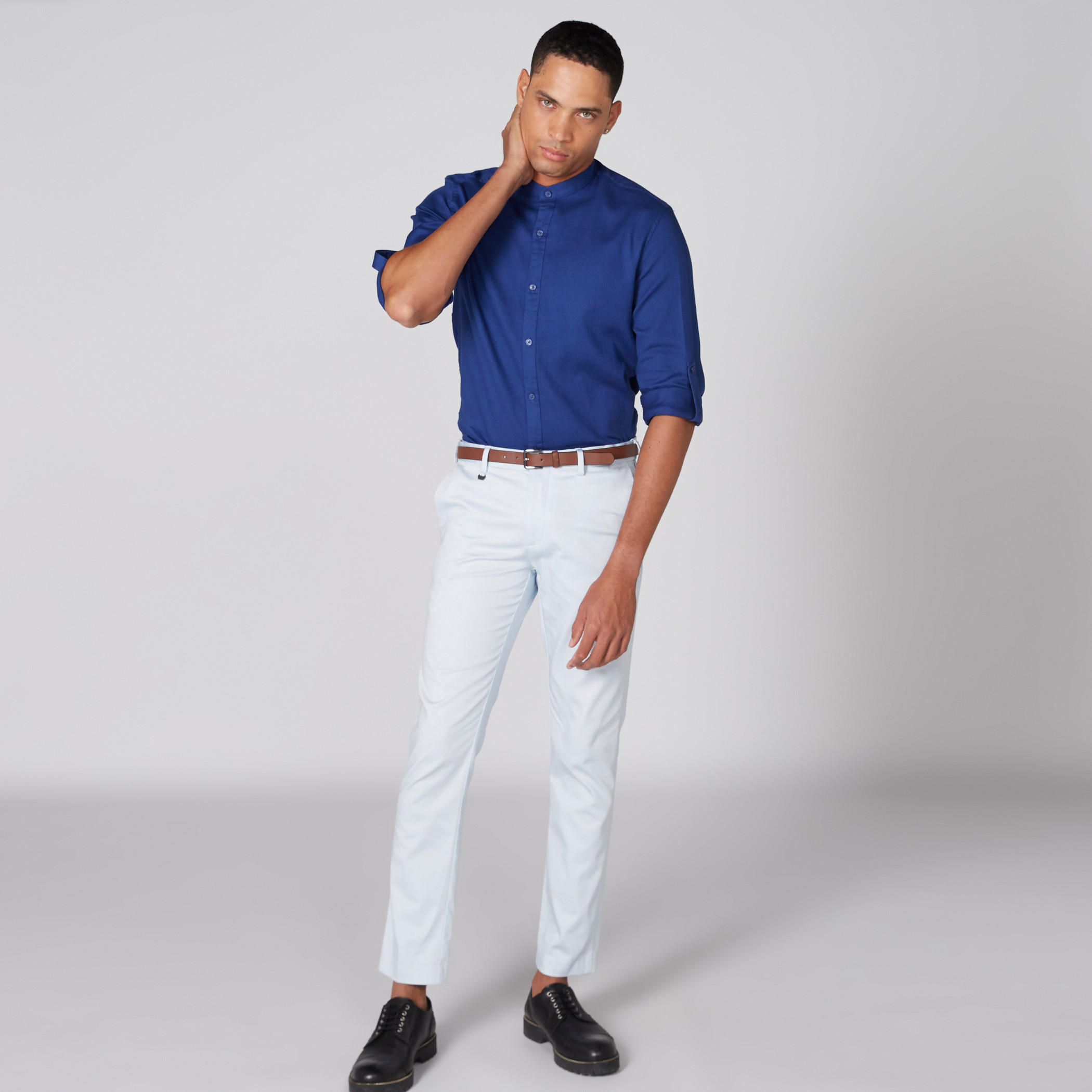 قميص بأكمام طويلة وياقة ماندارين وأزرار-men-clothing-shirts-image-2