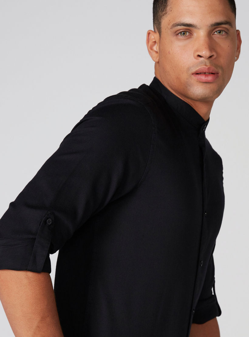 قميص بأكمام طويلة وياقة ماندارين وأزرار-men-clothing-shirts-image-1
