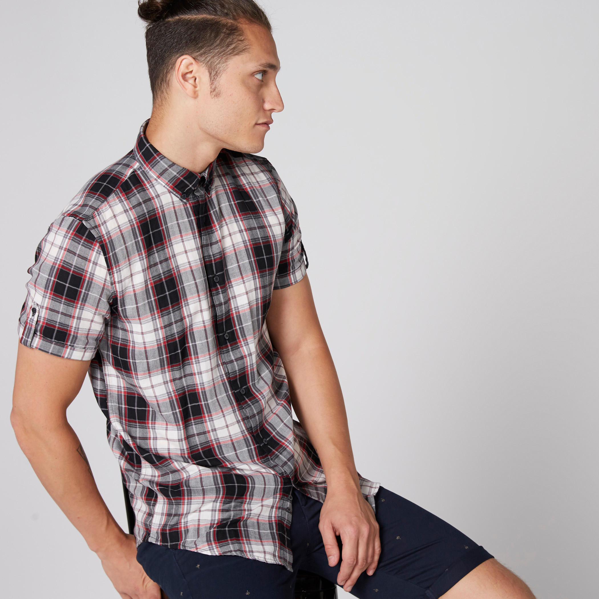 قميص كاروهات بأكمام قصيرة وأزرار-men-clothing-shirts-image-1