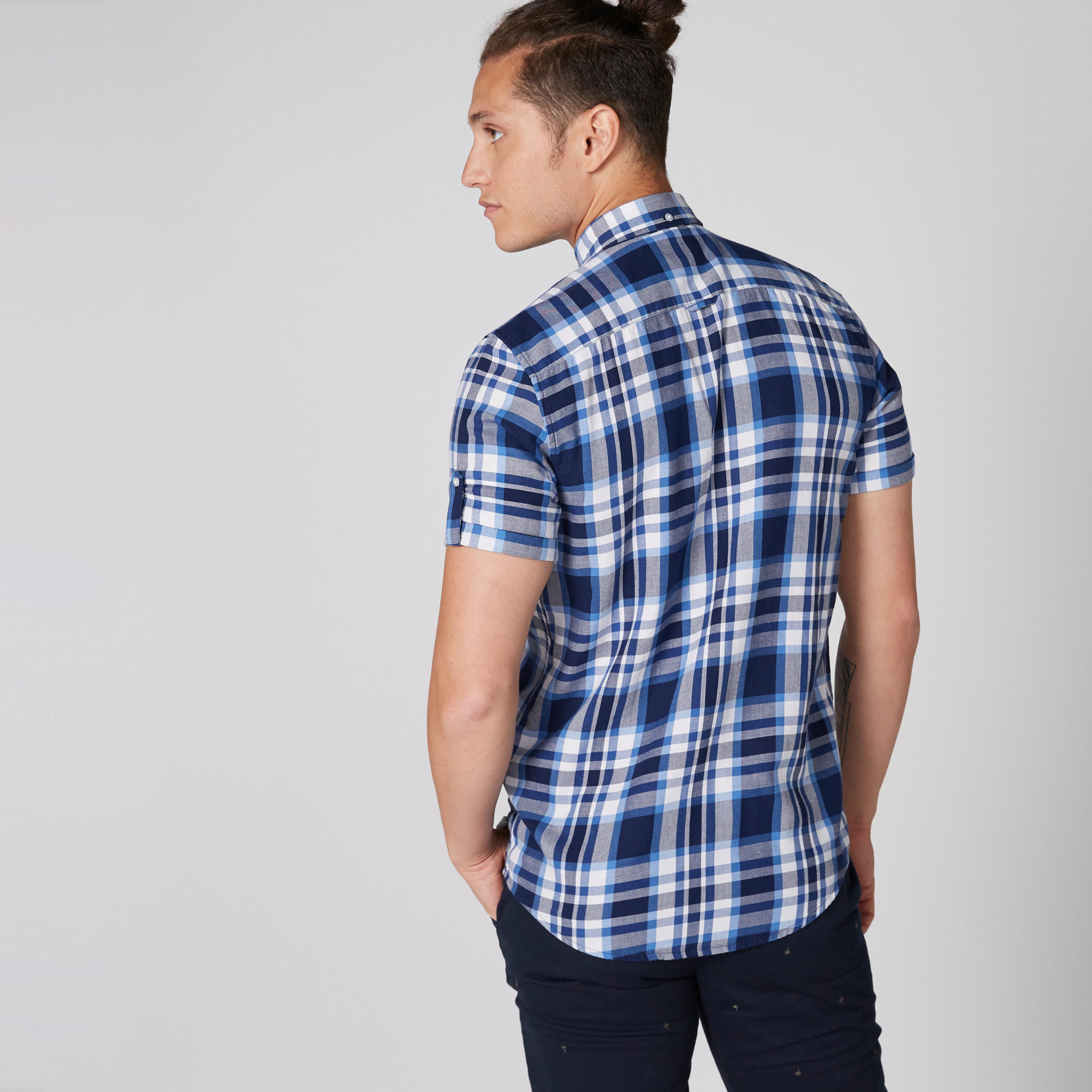 قميص كاروهات بأكمام قصيرة وأزرار-men-clothing-shirts-image-2